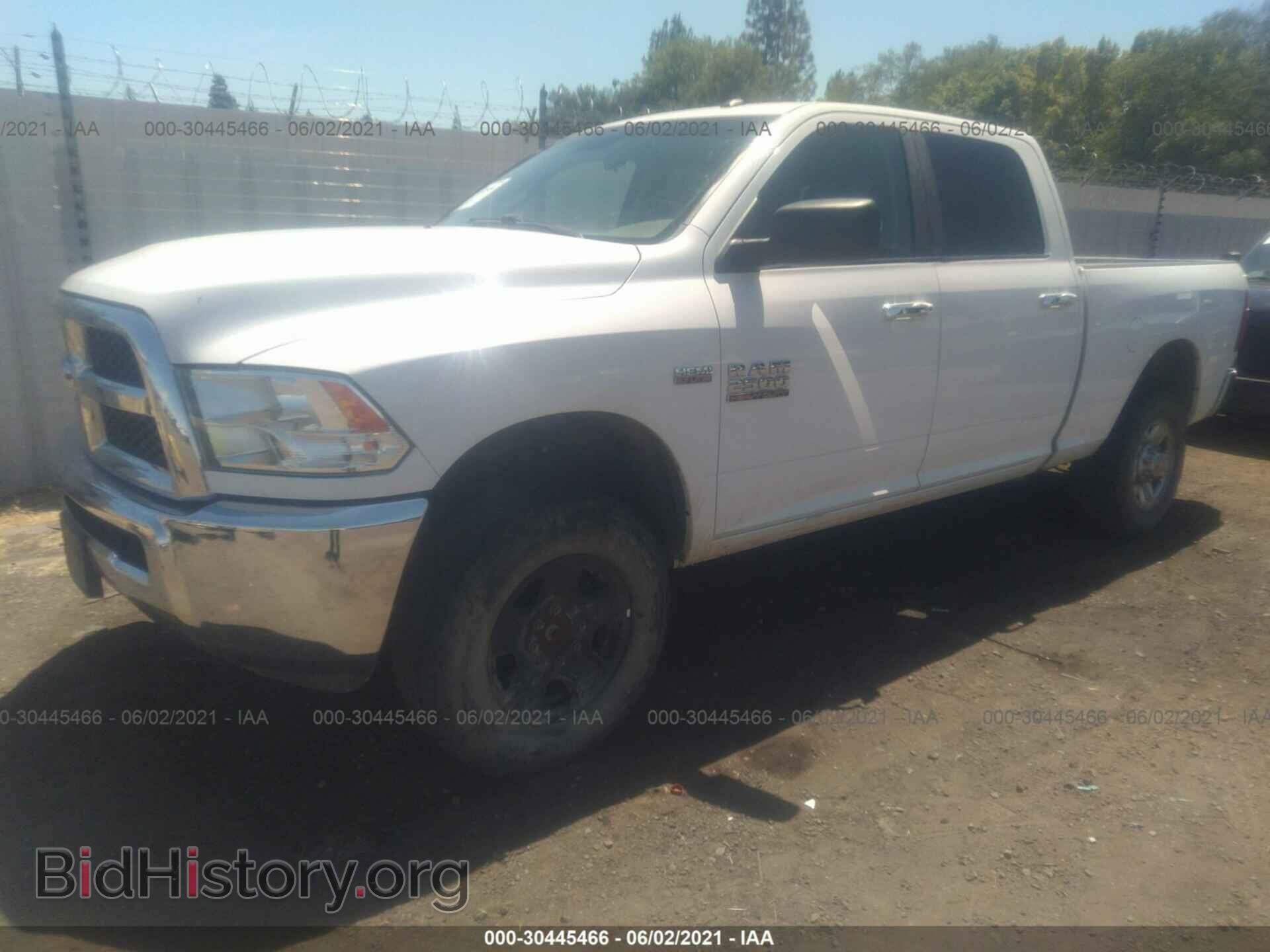 2018 RAM 2500 - VIN: 3C6TR5DTXJG245543 - Фото 2