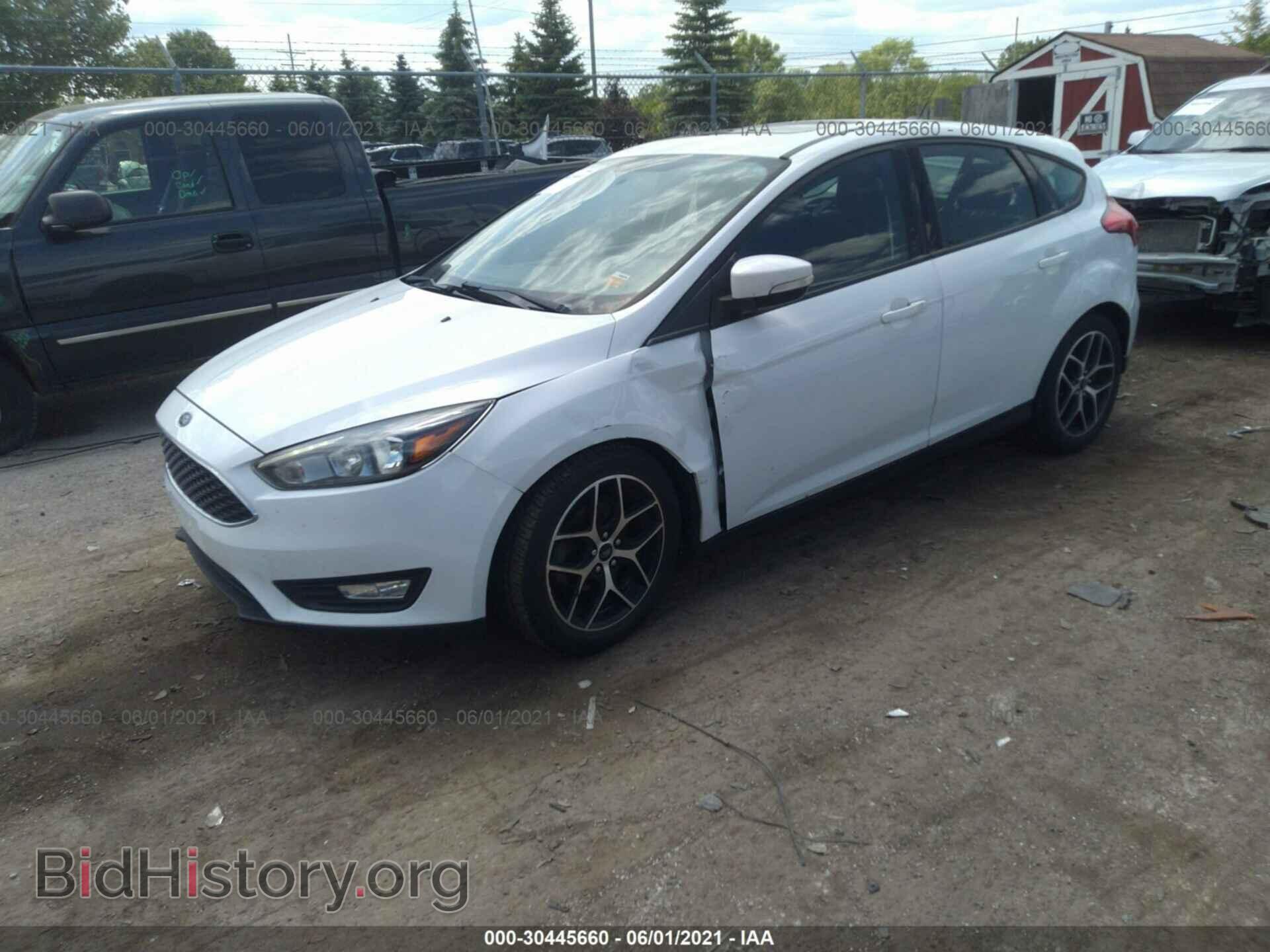 2017 FORD FOCUS - VIN: 1FADP3M29HL243946 - Photo 2