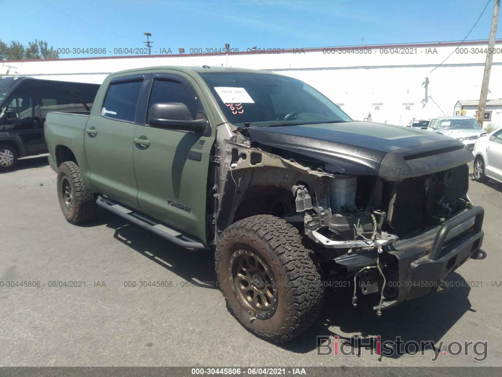 Photo 5TFHY5F19KX846839 - TOYOTA TUNDRA 4WD 2019