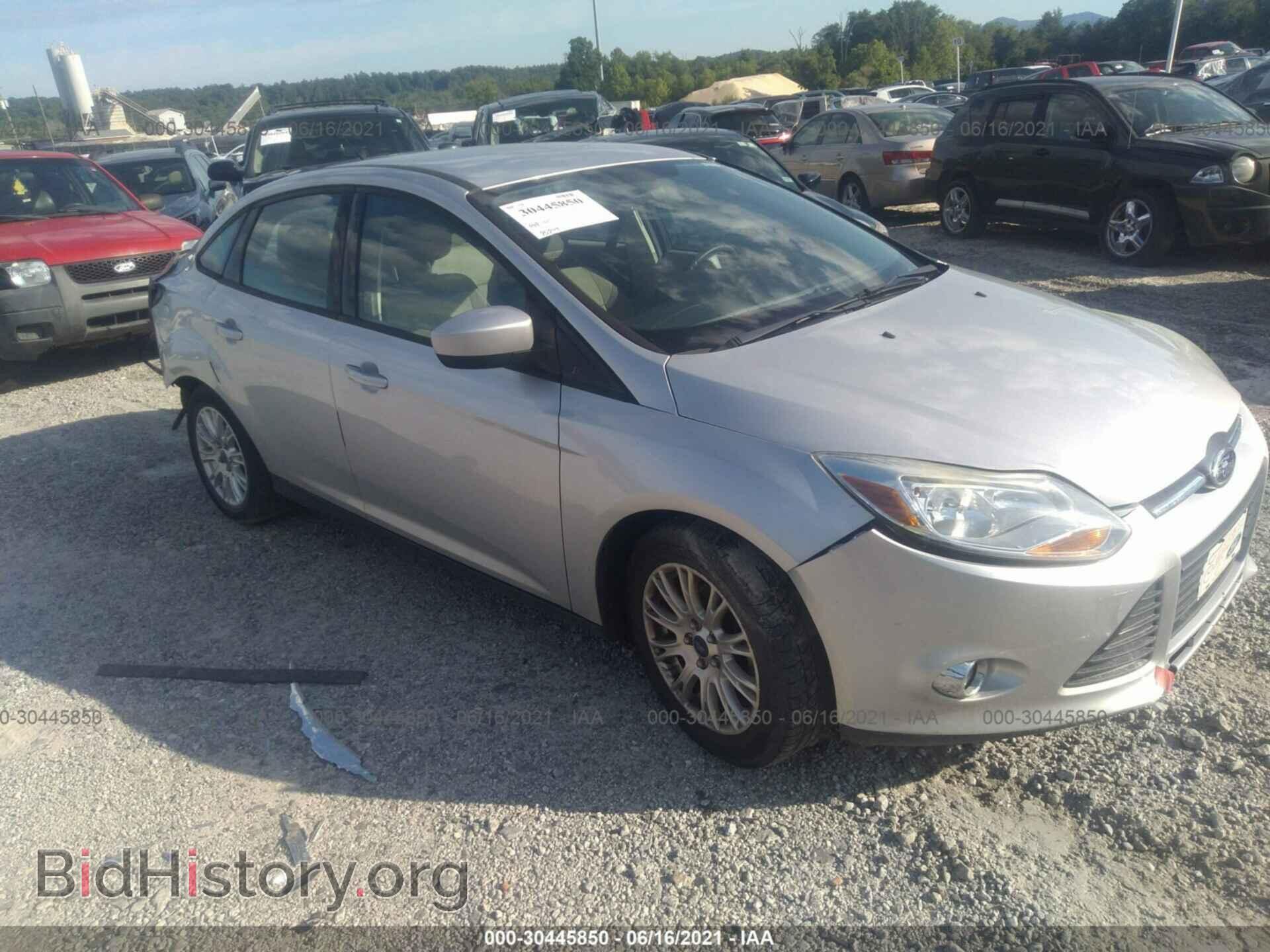Photo 1FAHP3F21CL396974 - FORD FOCUS 2012