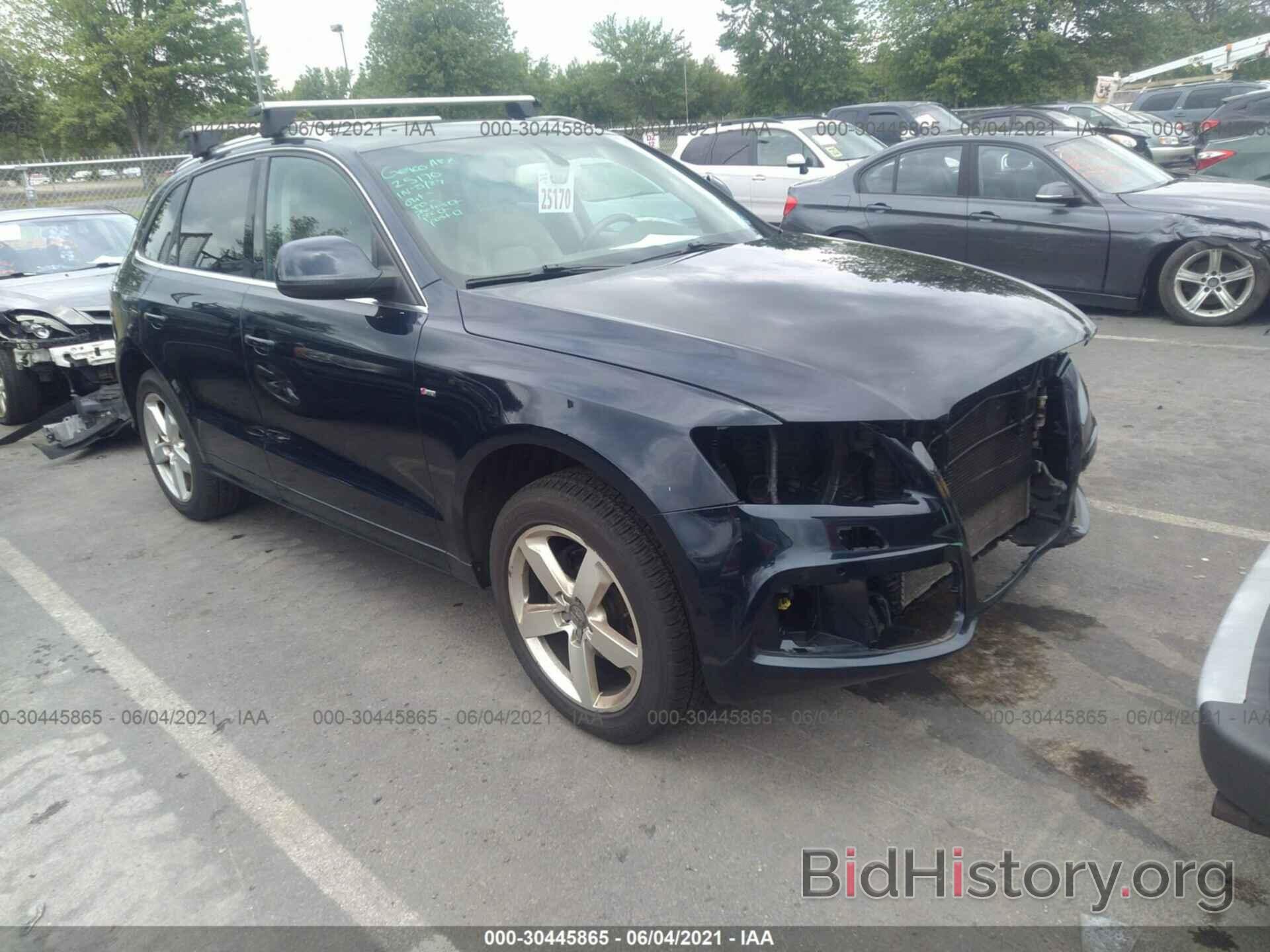 Photo WA1DKAFP5BA015560 - AUDI Q5 2011