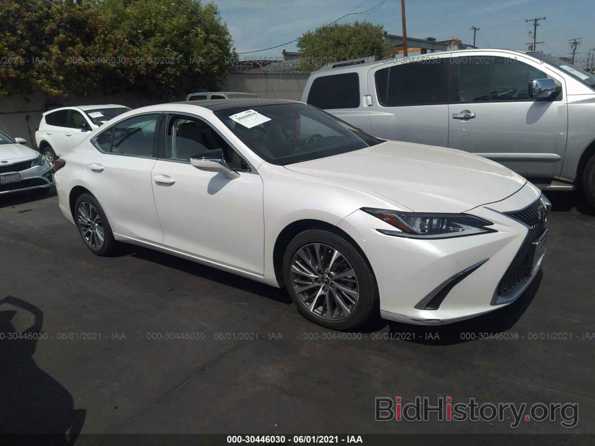 Photo 58ABZ1B13KU020026 - LEXUS ES 2019