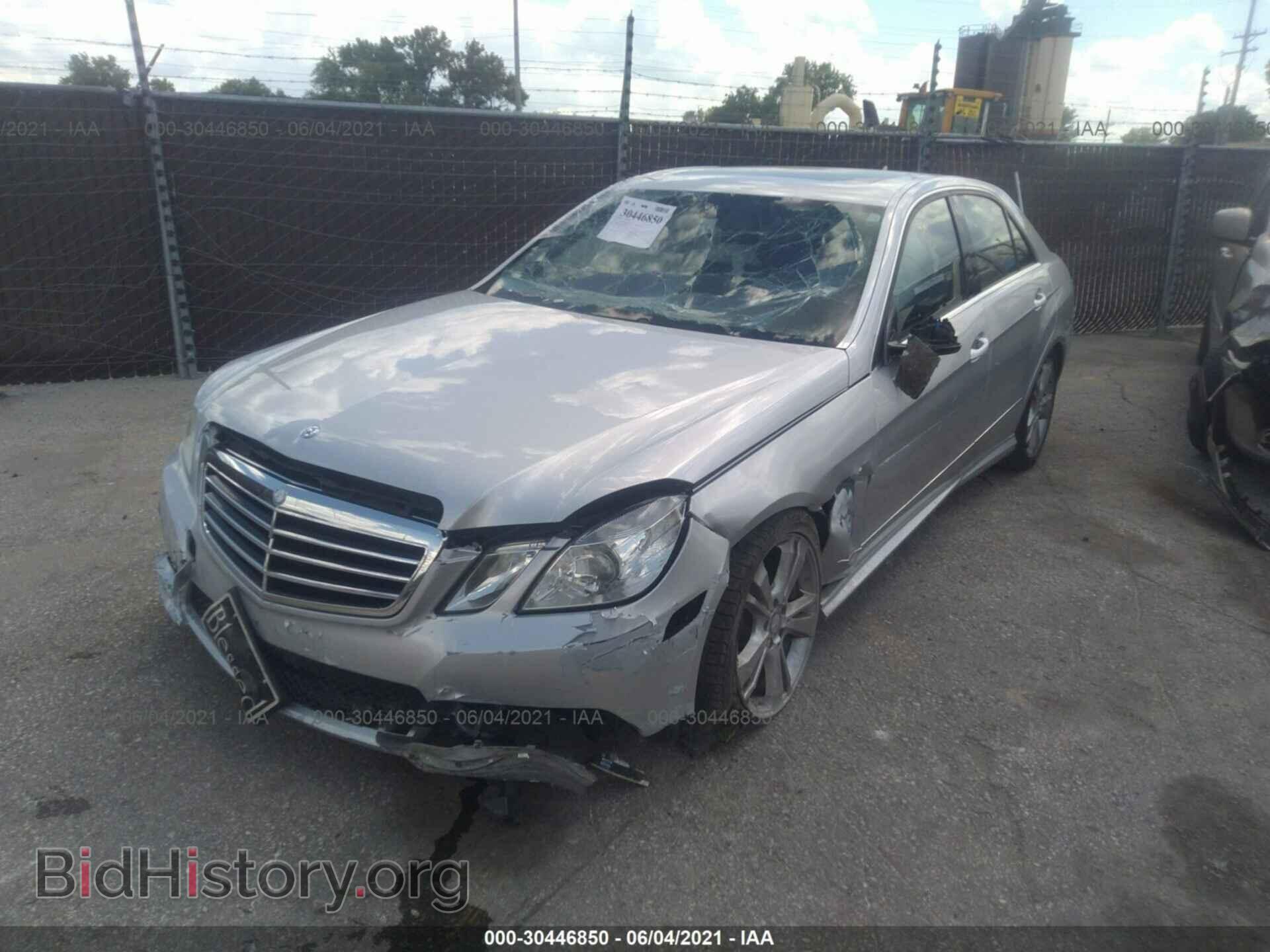 2012 MERCEDES-BENZ E-CLASS - VIN: WDDHF8JB7CA632241 - Photo 2