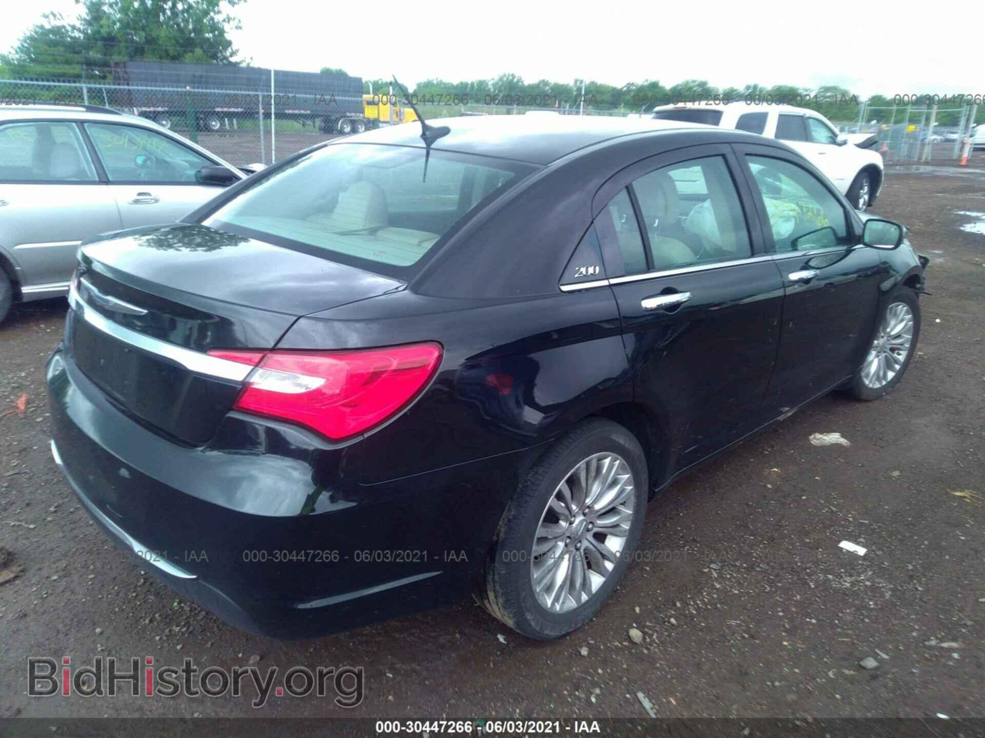 2012 CHRYSLER 200 - VIN: 1C3CCBCB8CN301933 - Photo 4