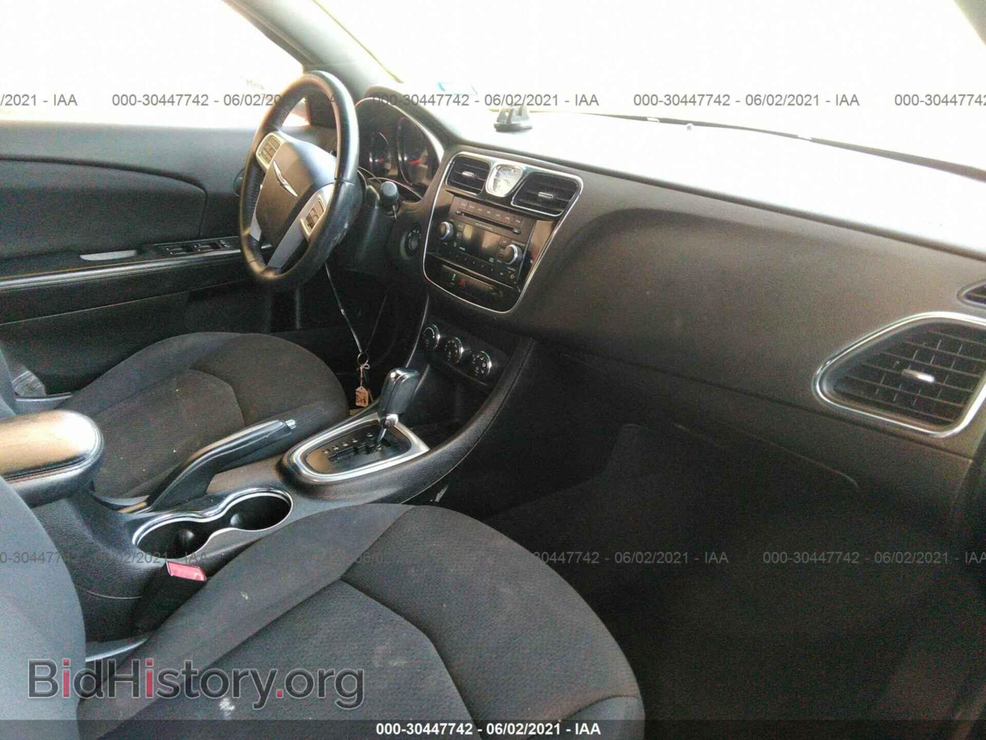 2014 CHRYSLER 200 - VIN: 1C3CCBBB4EN137732 - Фото 5