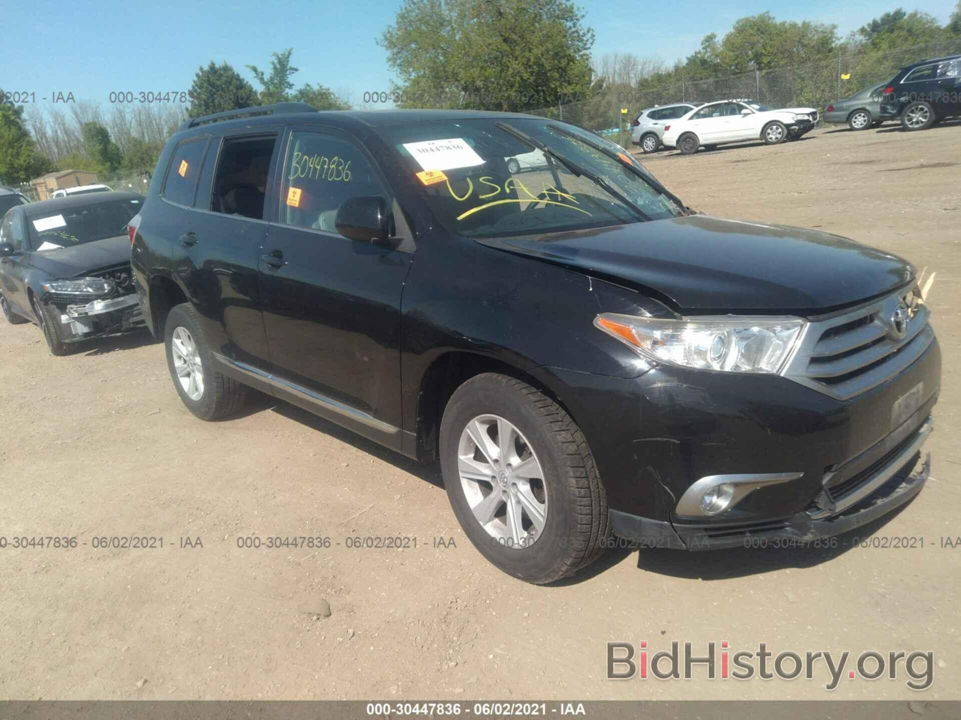 Photo 5TDBK3EH2DS225641 - TOYOTA HIGHLANDER 2013