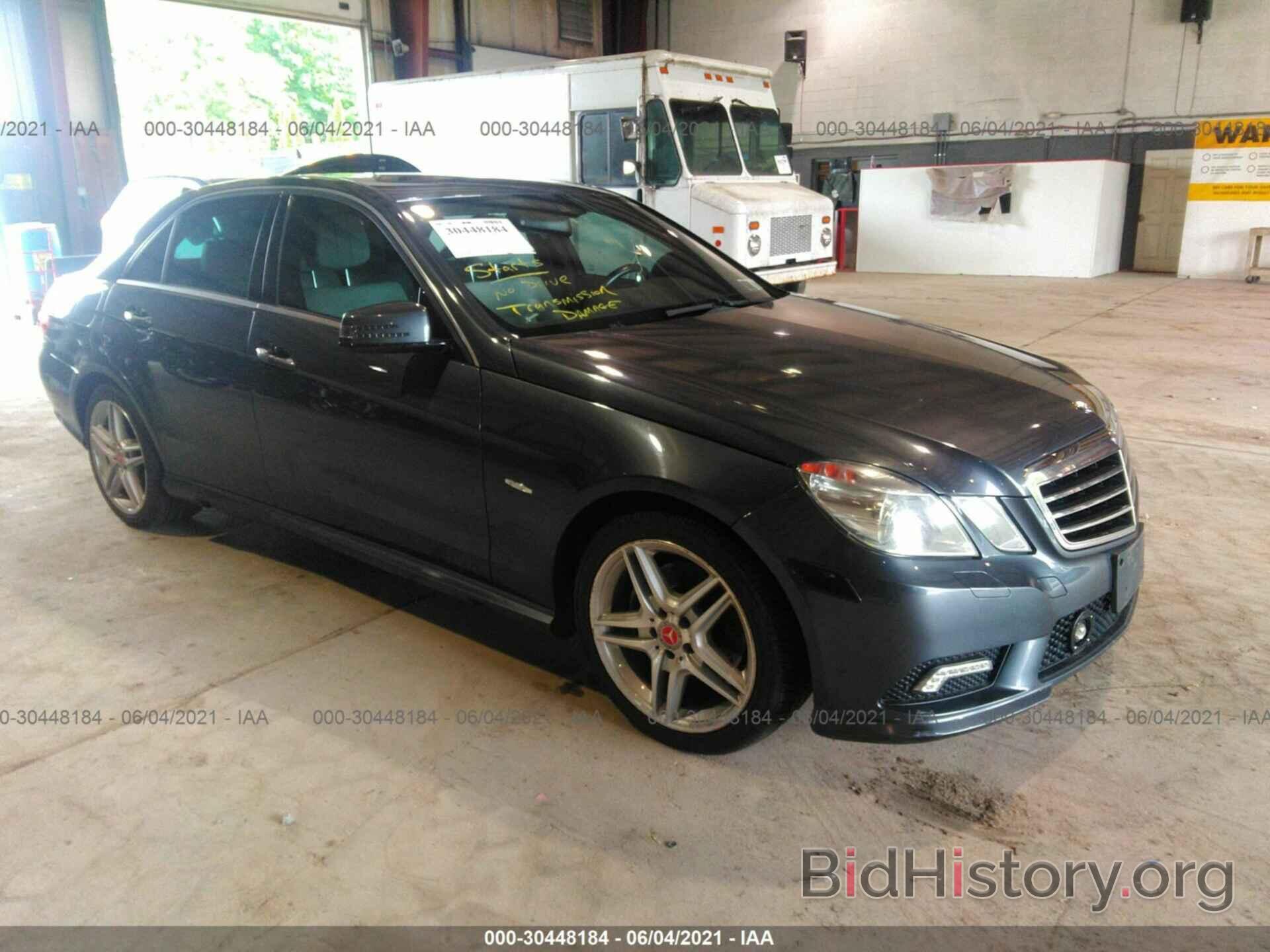 Photo WDDHF8HBXAA225128 - MERCEDES-BENZ E-CLASS 2010