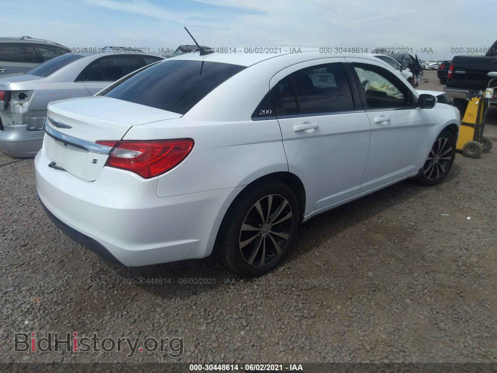 2013 CHRYSLER 200 - VIN: 1C3CCBCG0DN524125 - Photo 4