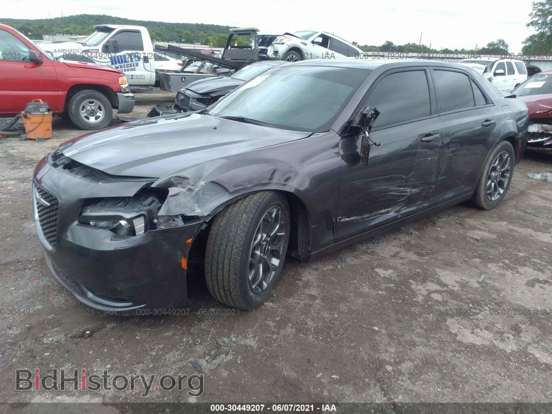 2017 CHRYSLER 300 - VIN: 2C3CCAGG7HH619204 - Photo 2