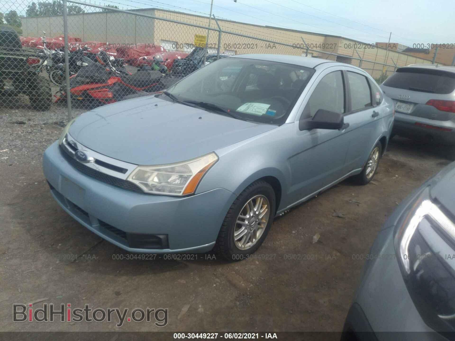 2009 FORD FOCUS - VIN: 1FAHP35N79W109592 - Фото 2
