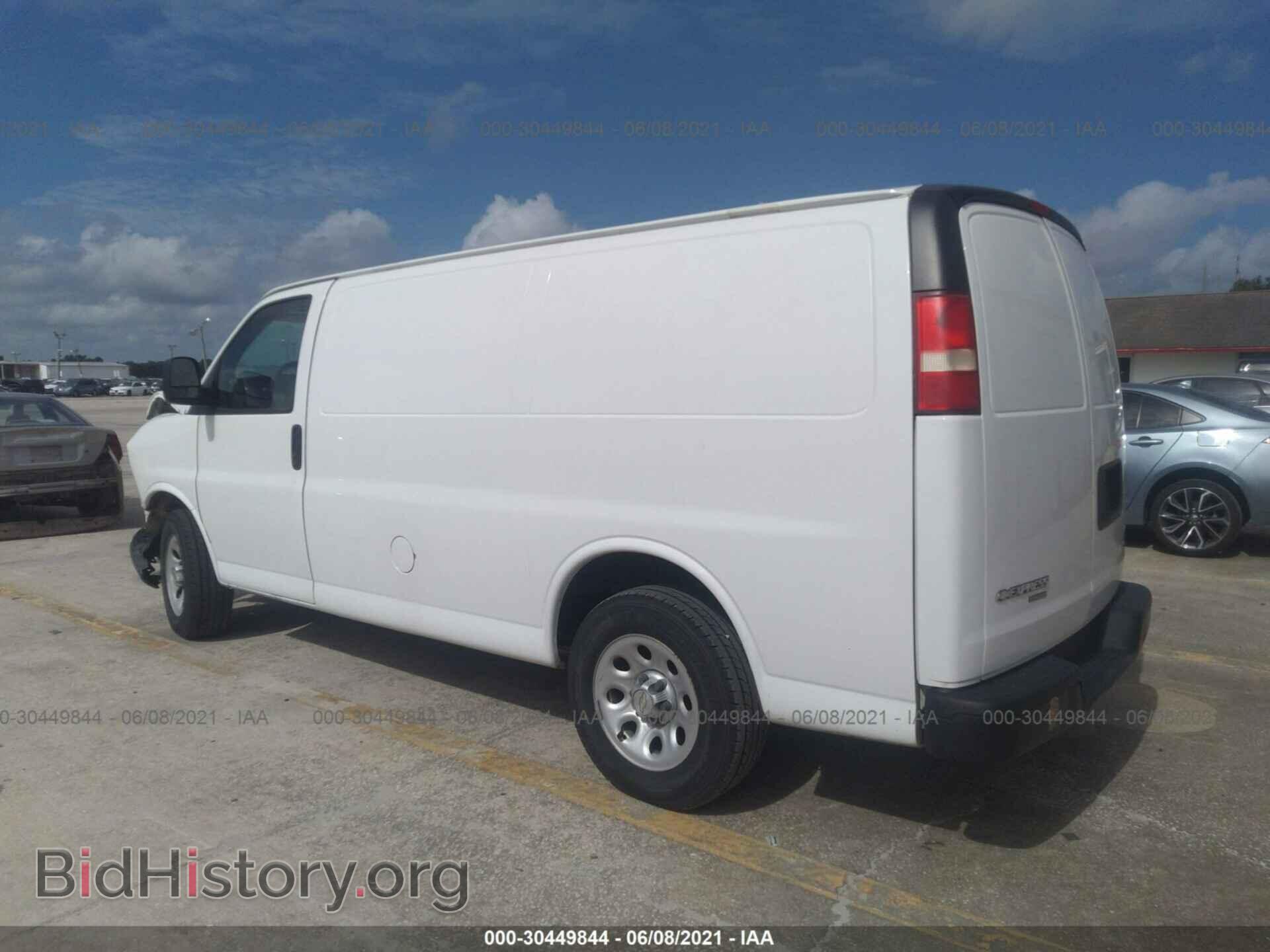 2013 CHEVROLET EXPRESS CARGO VAN - VIN: 1GCSGAFXXD1116594 - Фото 3