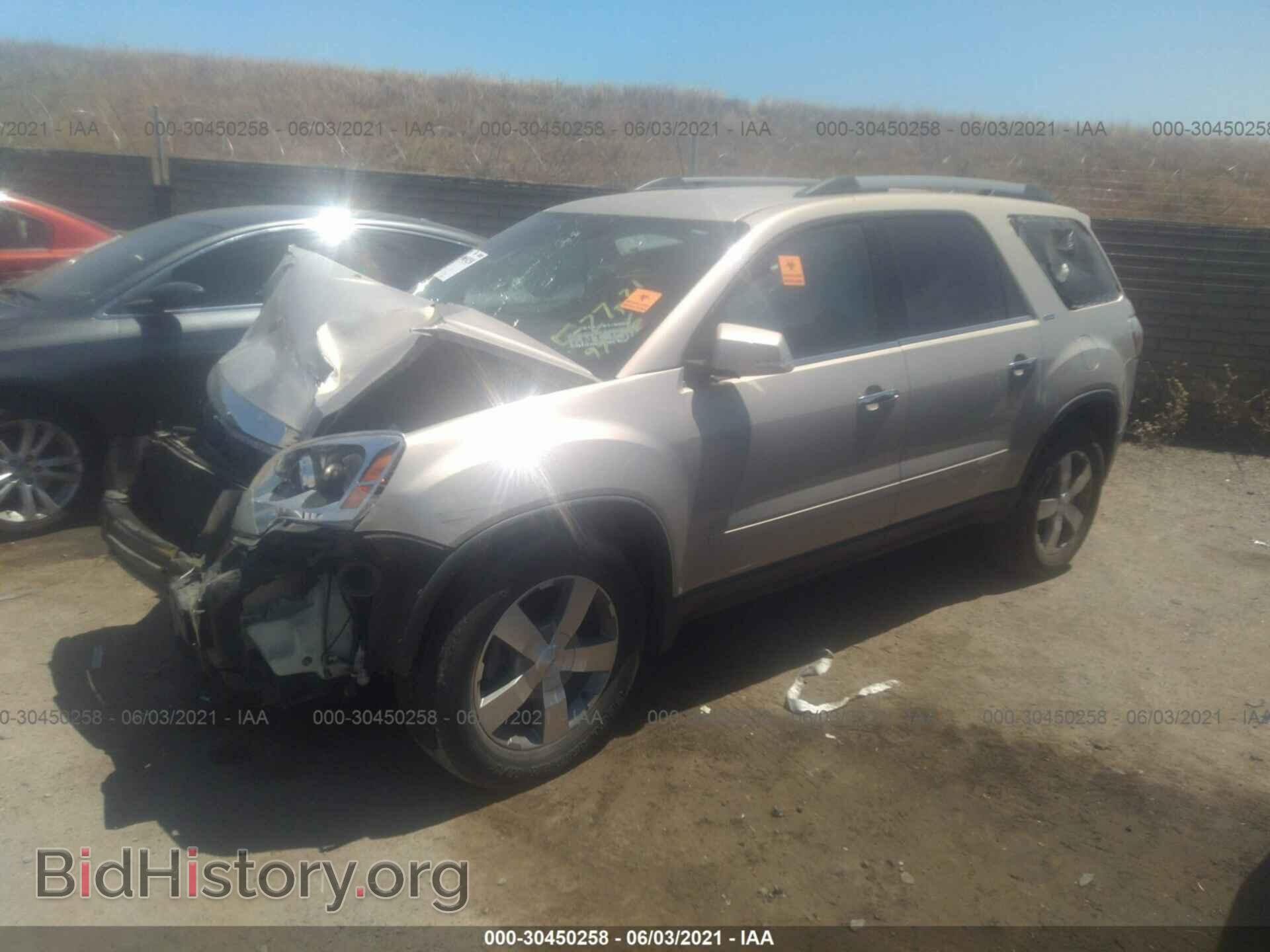 2011 GMC ACADIA - VIN: 1GKKVSED1BJ247675 - Photo 2