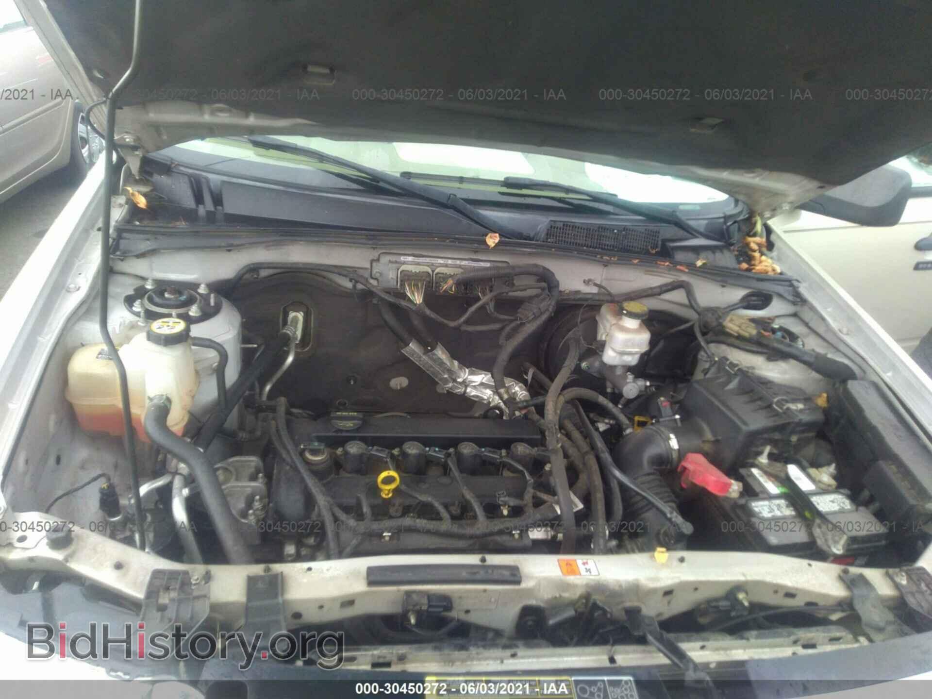 2011 FORD ESCAPE - VIN: 1FMCU0D76BKB09669 - Фото 10