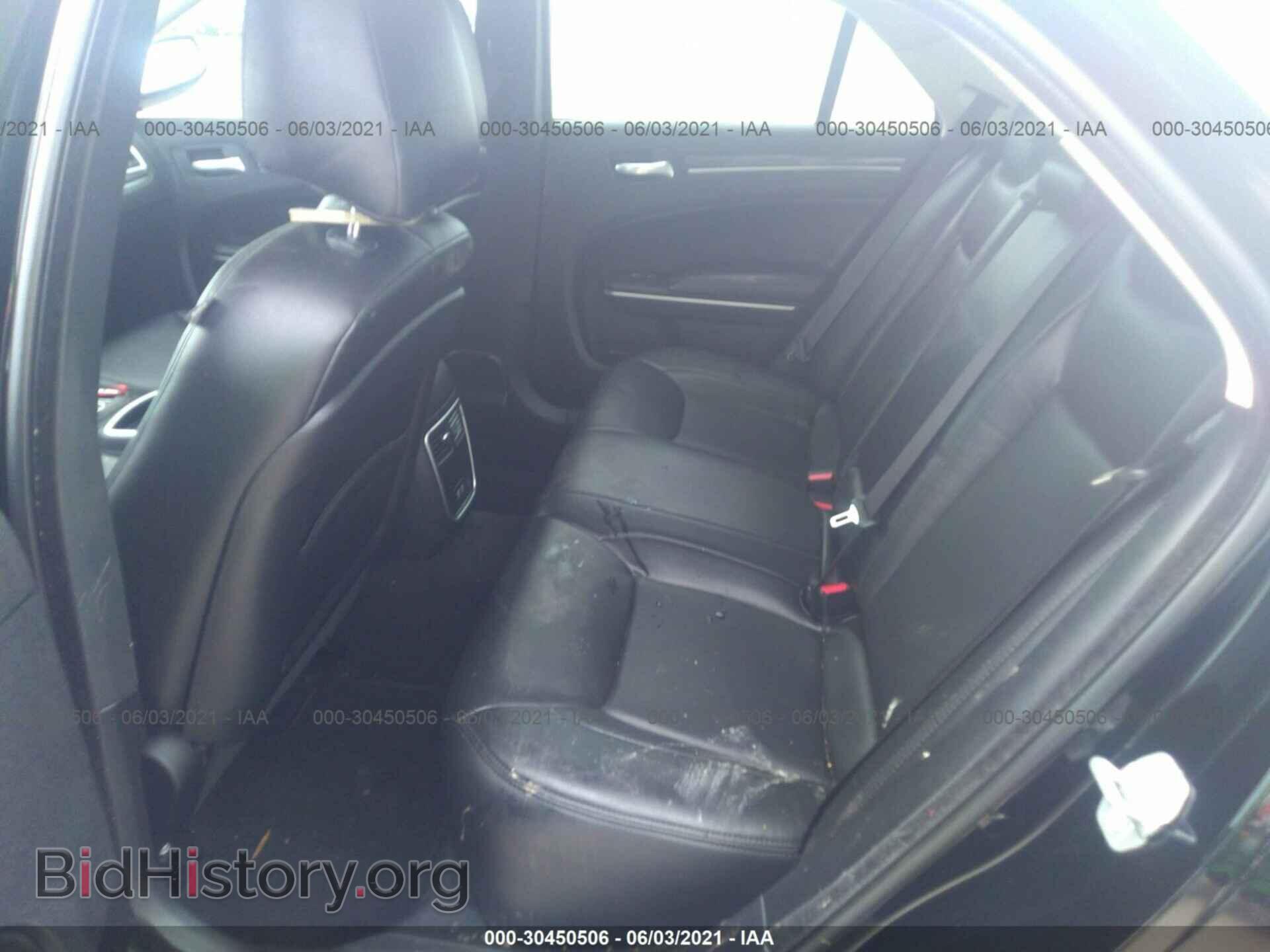 2019 CHRYSLER 300 - VIN: 2C3CCAAG9KH614246 - Фото 8