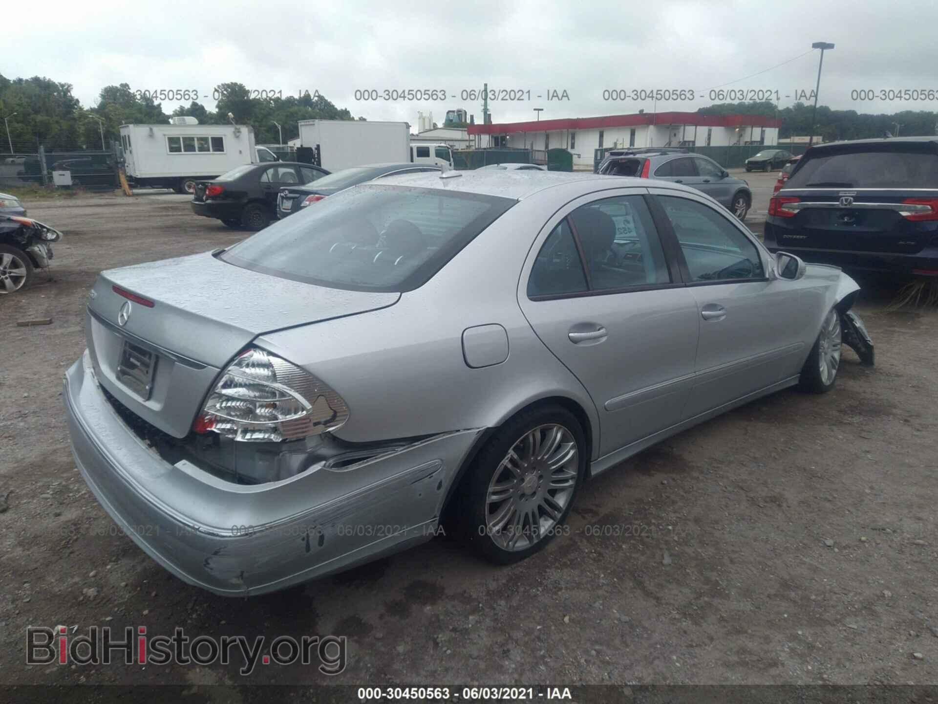 2008 MERCEDES-BENZ E-CLASS - VIN: WDBUF56X98B251681 - Фото 4