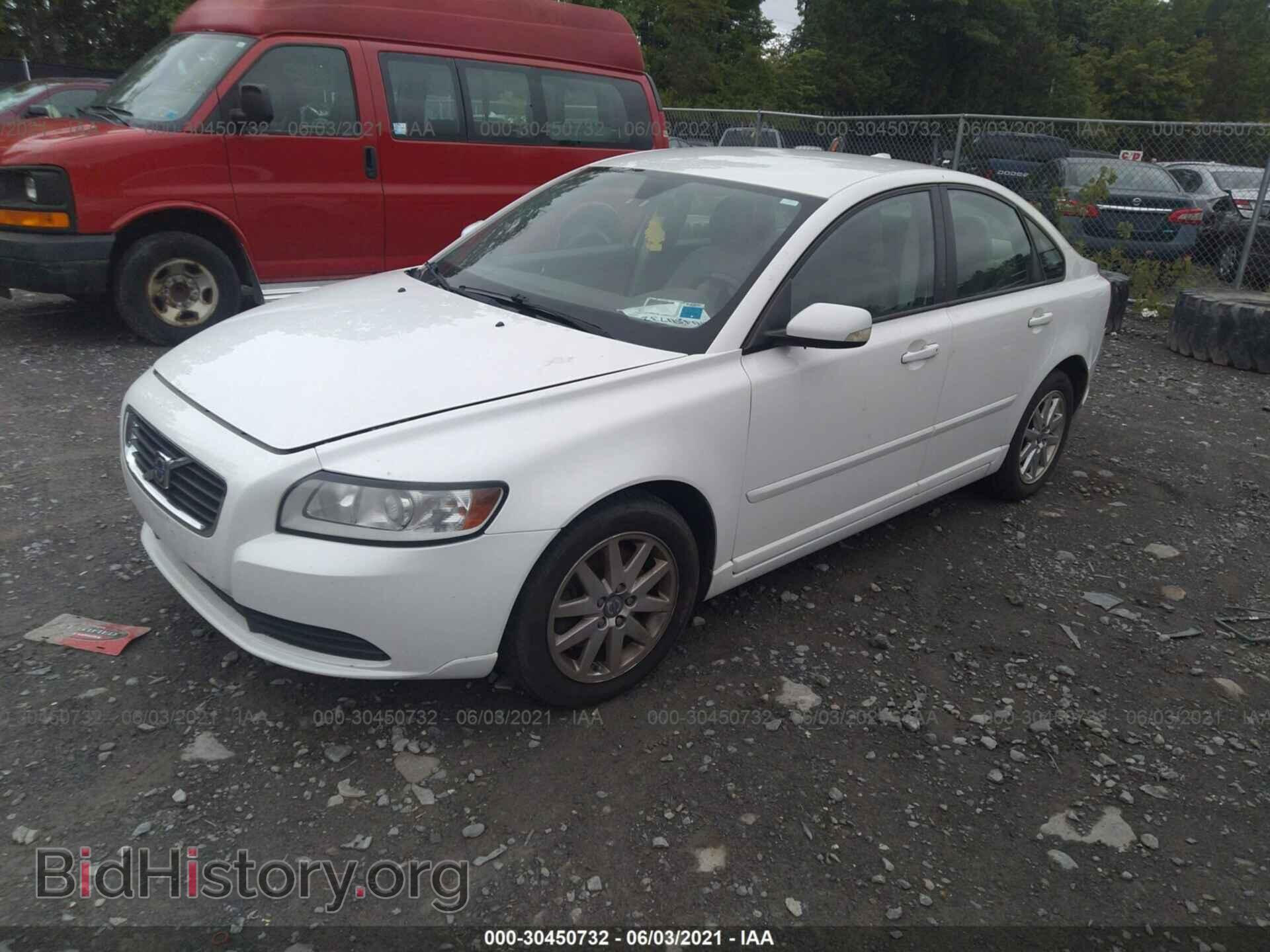 2008 VOLVO S40 - VIN: YV1MS390582402252 - Фото 2