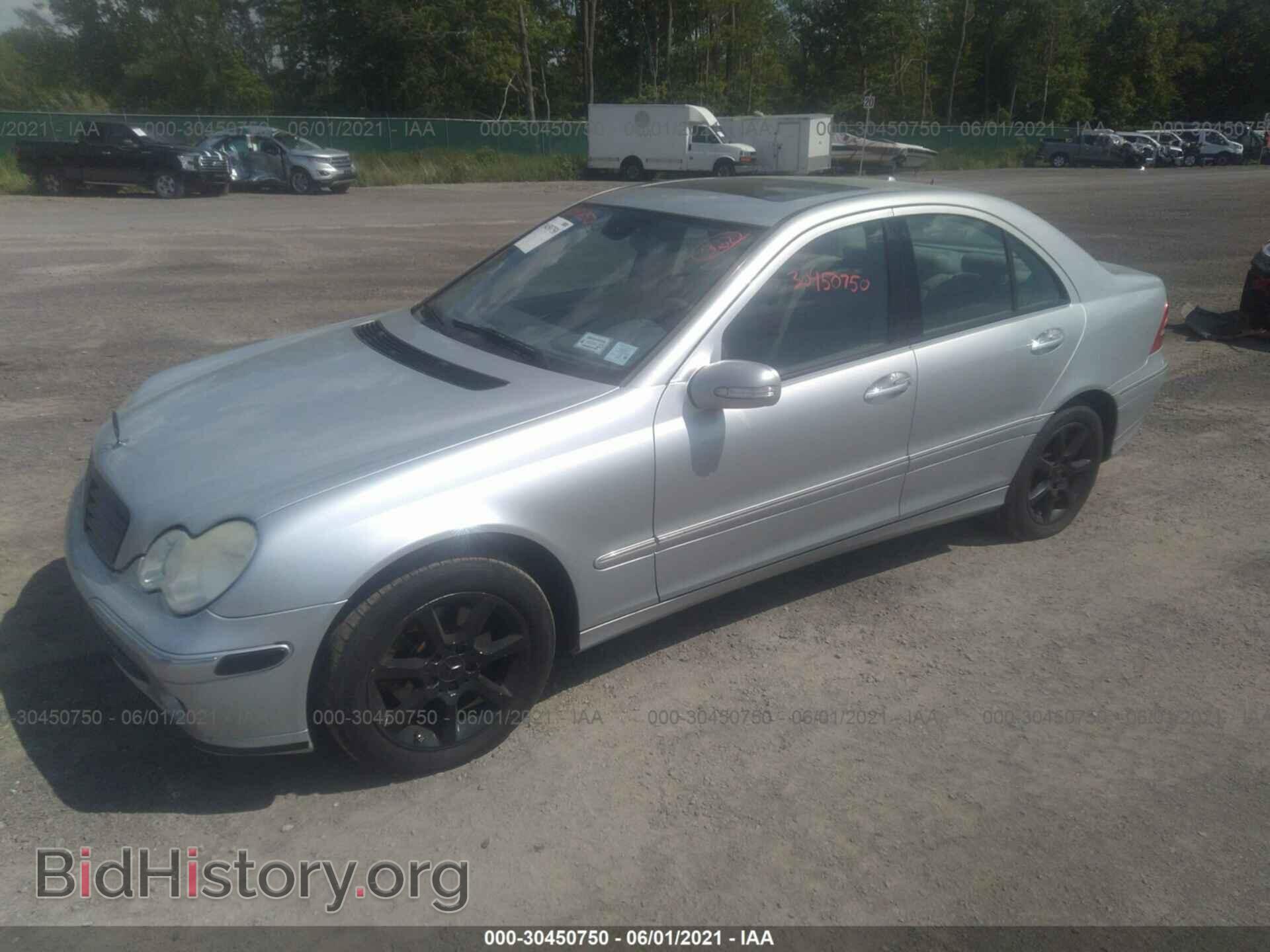 2007 MERCEDES-BENZ C-CLASS - VIN: WDBRF92H37F844827 - Фото 2