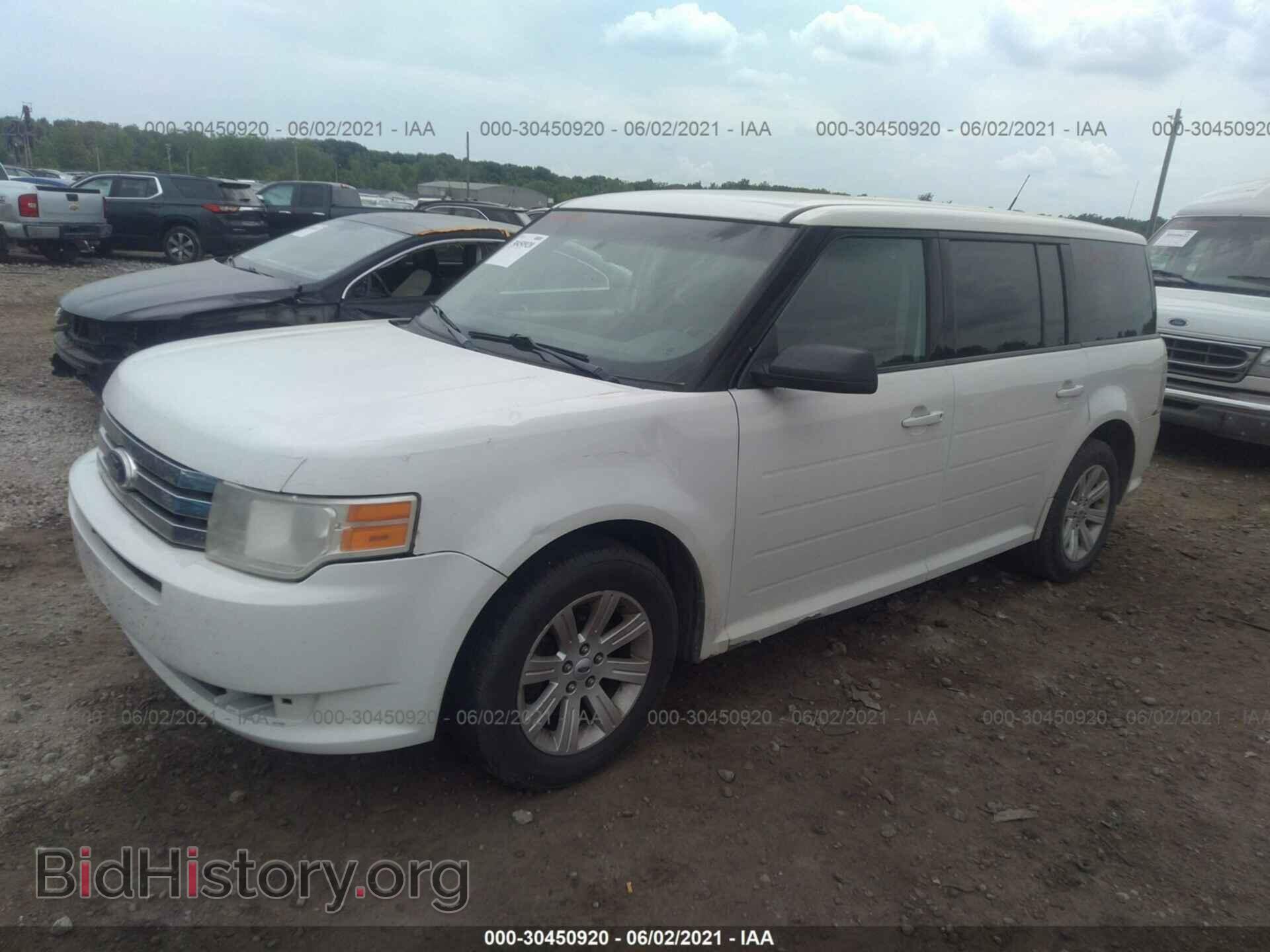 2011 FORD FLEX - VIN: 2FMGK5BCXBBD22543 - Фото 2