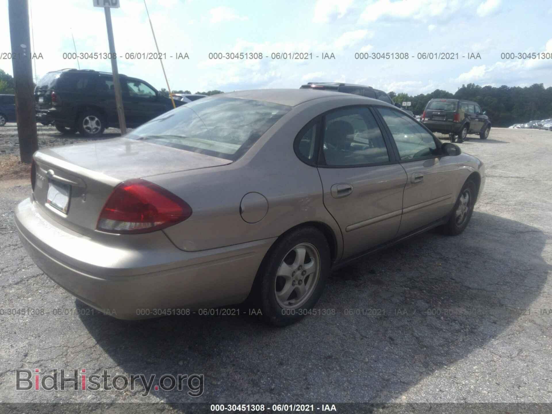 2006 FORD TAURUS - VIN: 1FAFP53U86A261404 - Фото 4