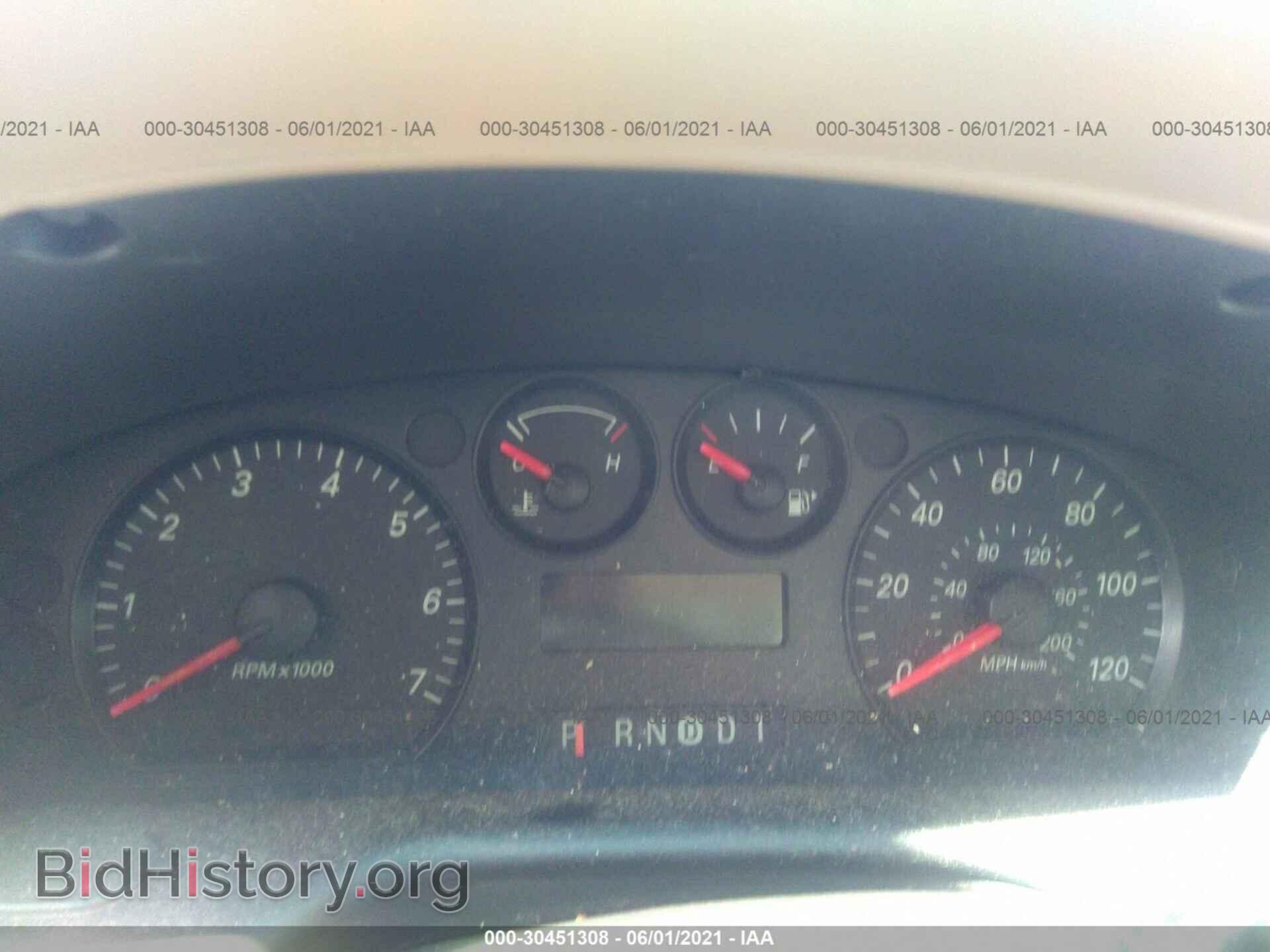 2006 FORD TAURUS - VIN: 1FAFP53U86A261404 - Фото 7