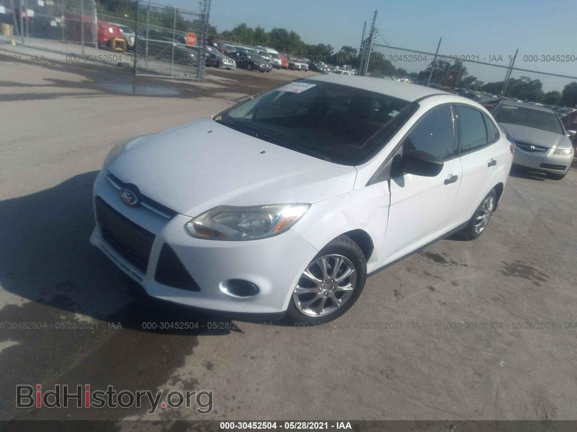 2013 FORD FOCUS - VIN: 1FADP3E29DL142401 - Photo 2