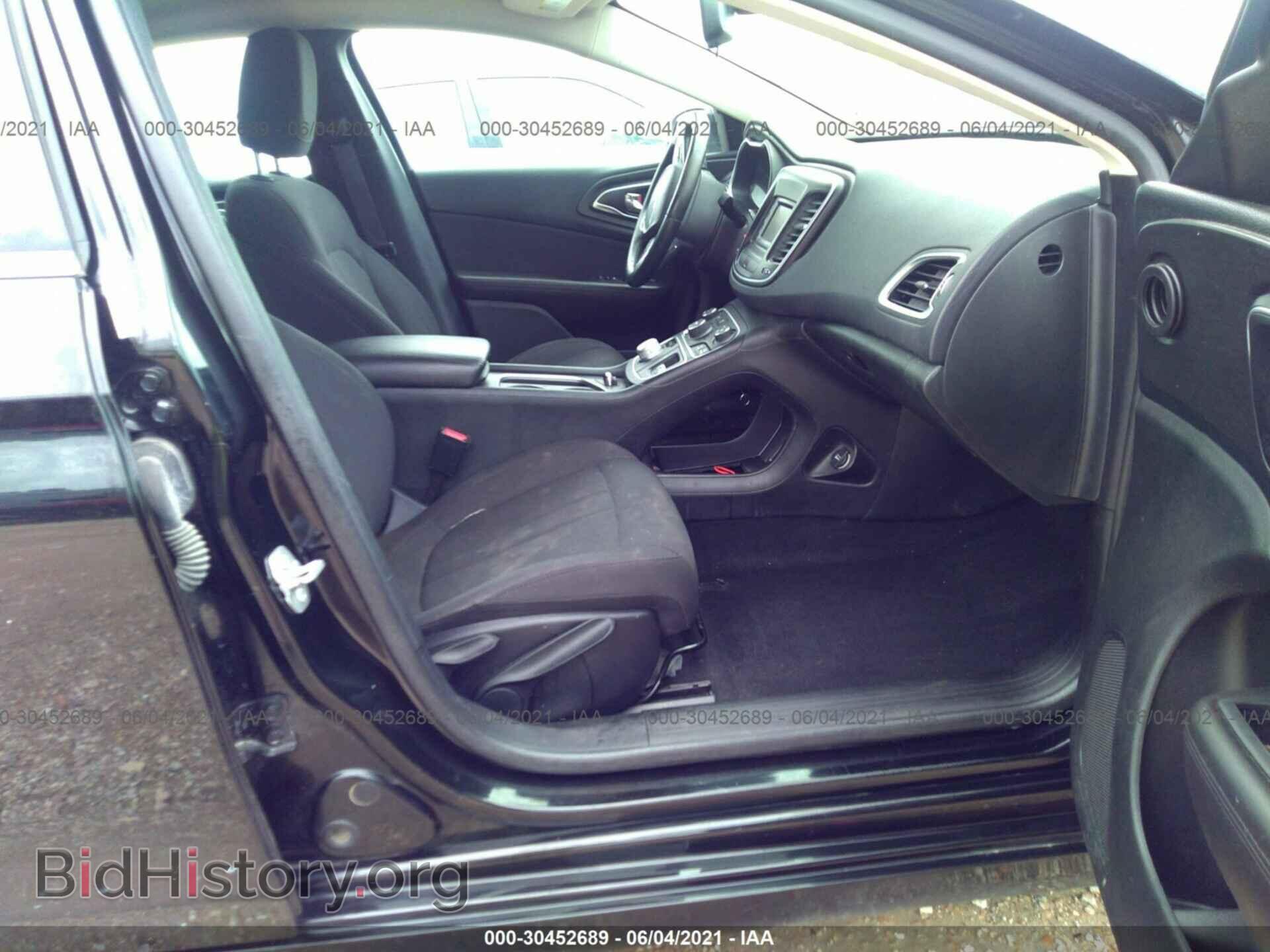 2016 CHRYSLER 200 - VIN: 1C3CCCAB5GN159362 - Фото 5