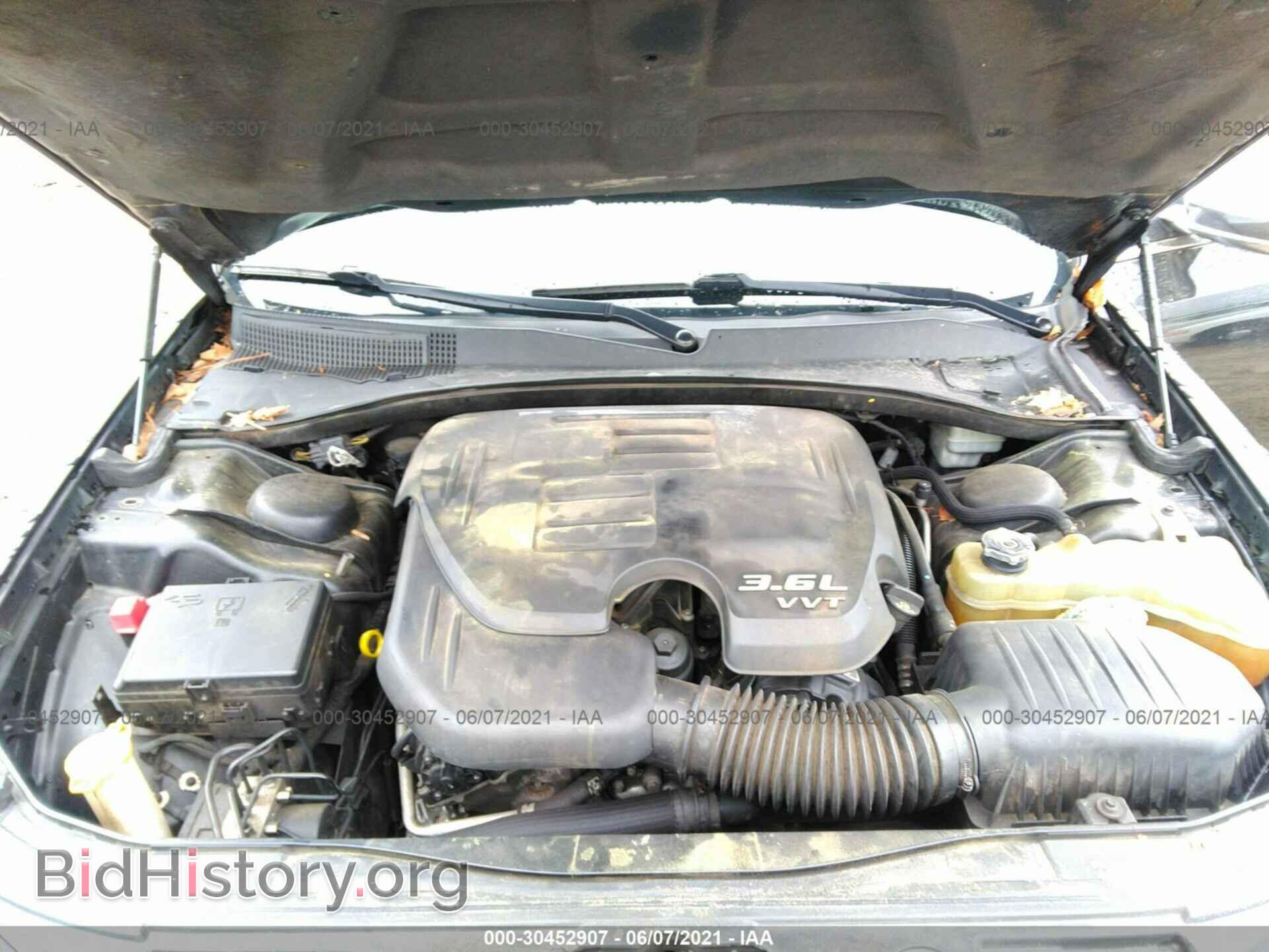2011 CHRYSLER 300 - VIN: 2C3CA5CG5BH594619 - Фото 10