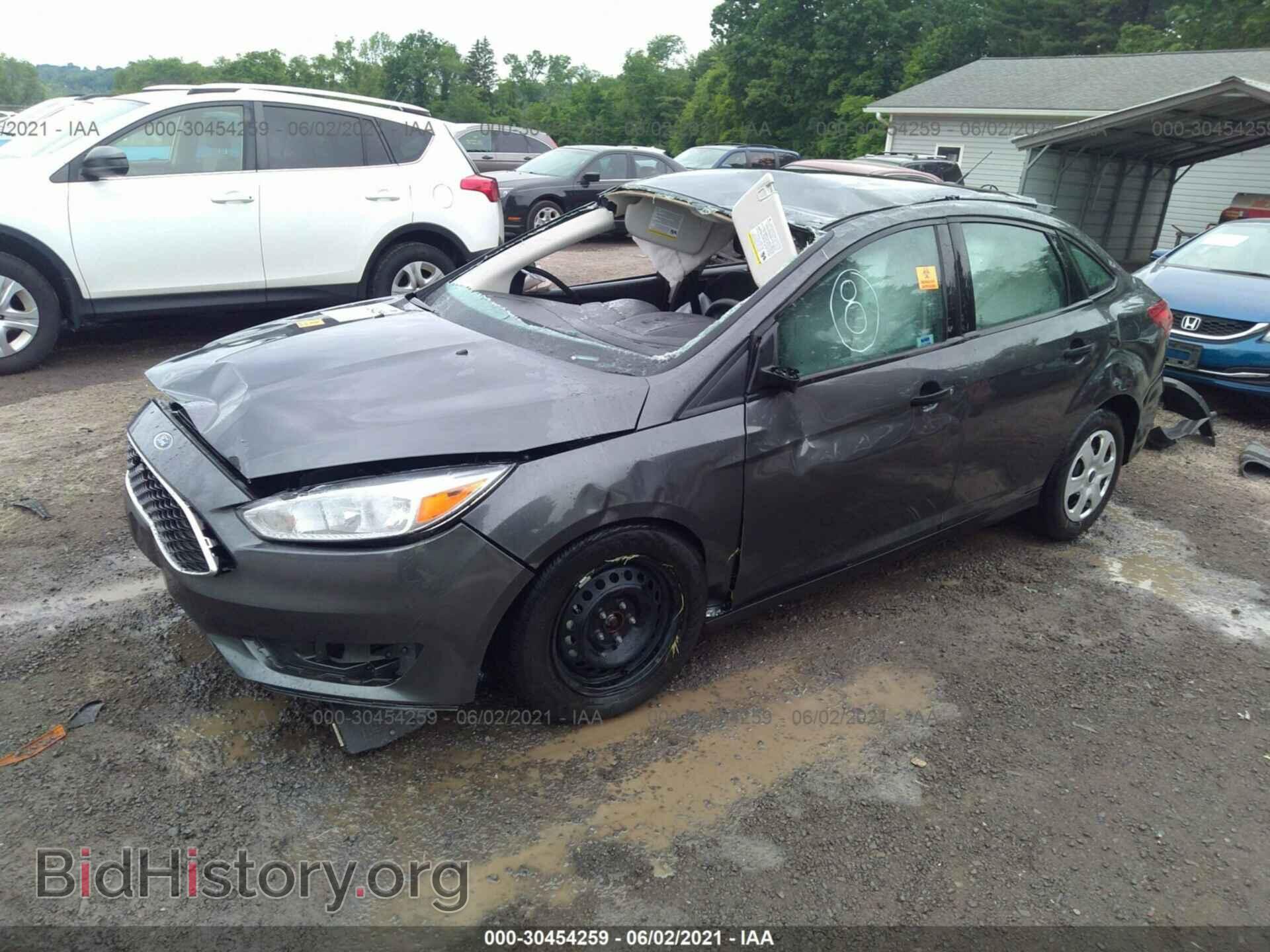 2017 FORD FOCUS - VIN: 1FADP3E28HL308199 - Photo 2