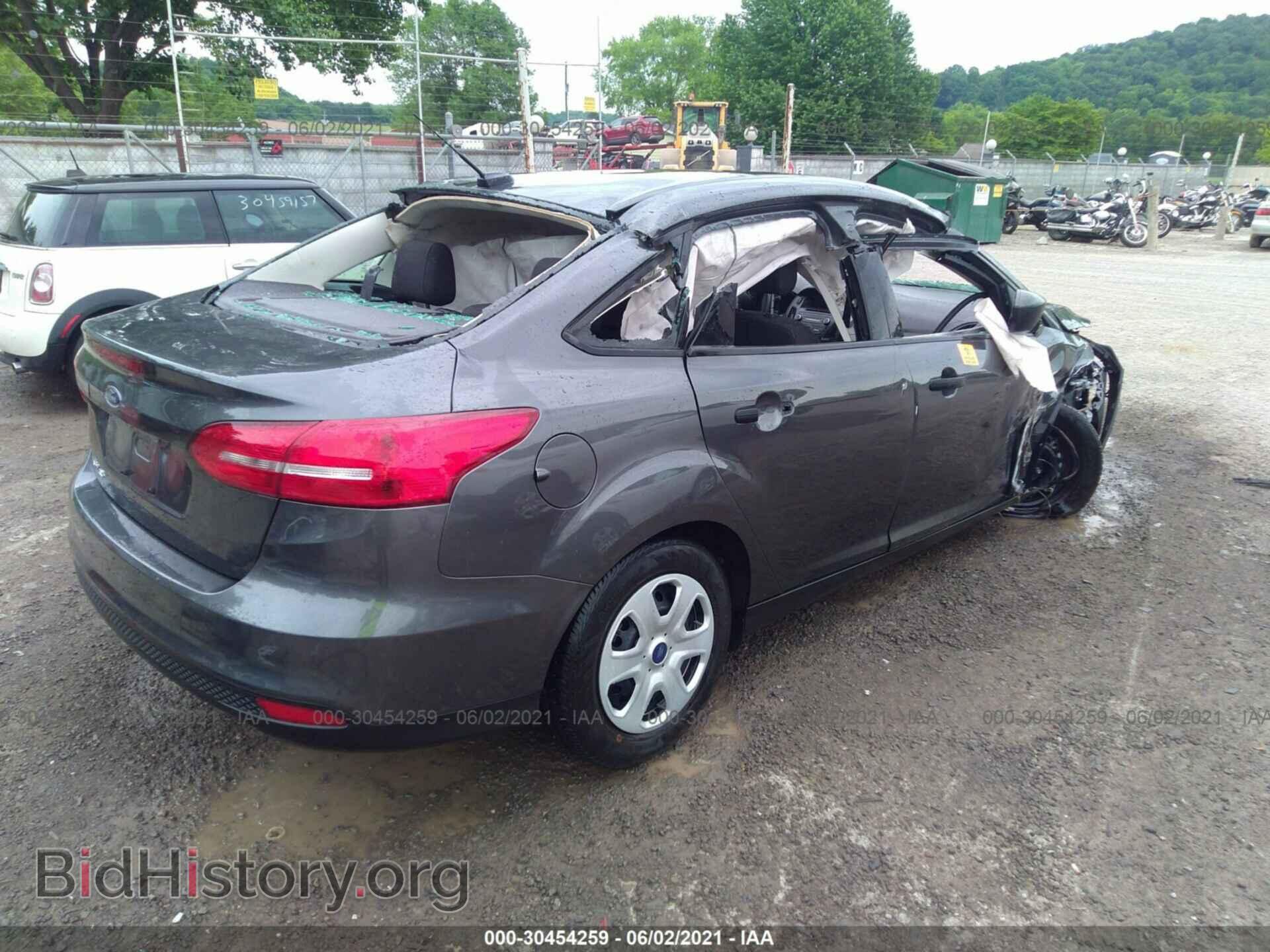 2017 FORD FOCUS - VIN: 1FADP3E28HL308199 - Photo 4