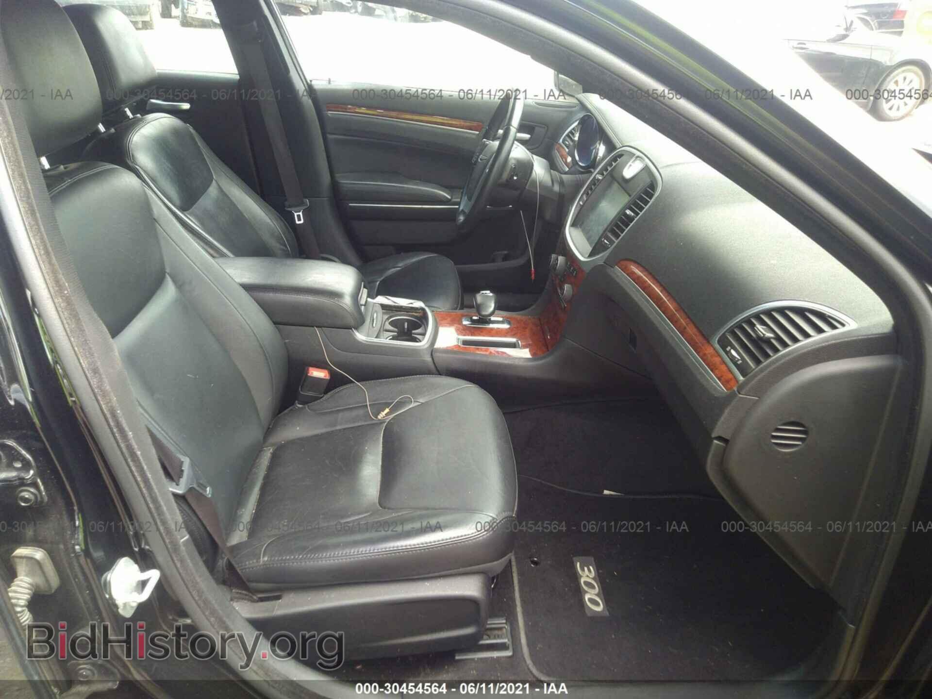 2014 CHRYSLER 300 - VIN: 2C3CCAAG2EH378785 - Фото 5