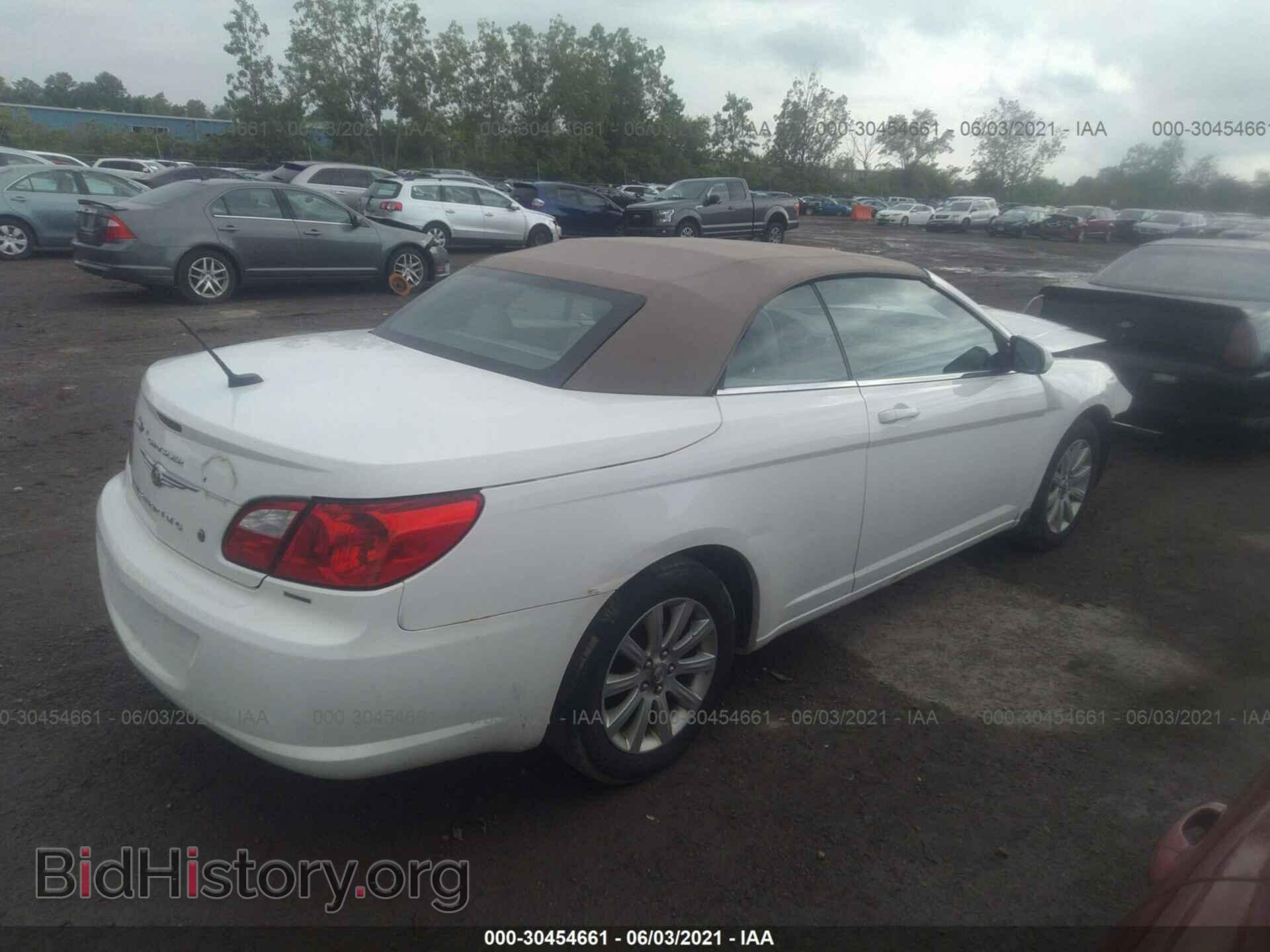2010 CHRYSLER SEBRING - VIN: 1C3BC5ED4AN159797 - Фото 4