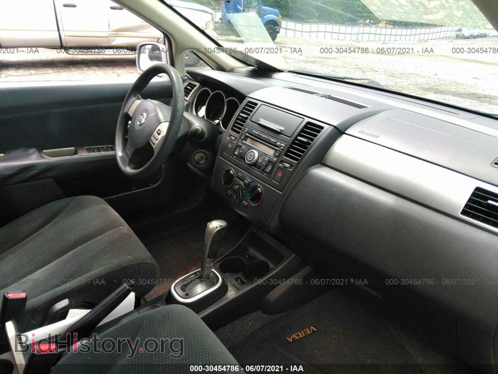 2011 NISSAN VERSA - VIN: 3N1BC1APXBL406491 - Фото 5