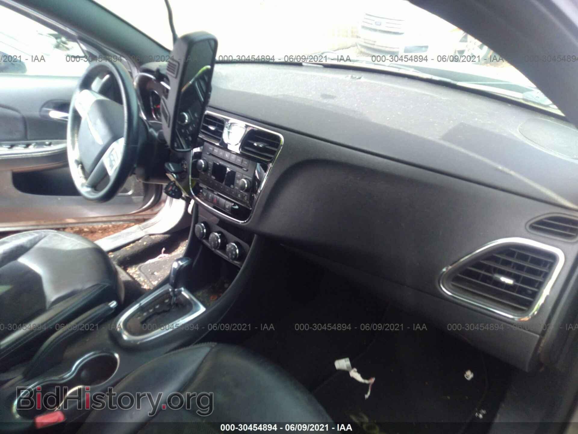 2013 CHRYSLER 200 - VIN: 1C3CCBCG0DN510452 - Фото 5