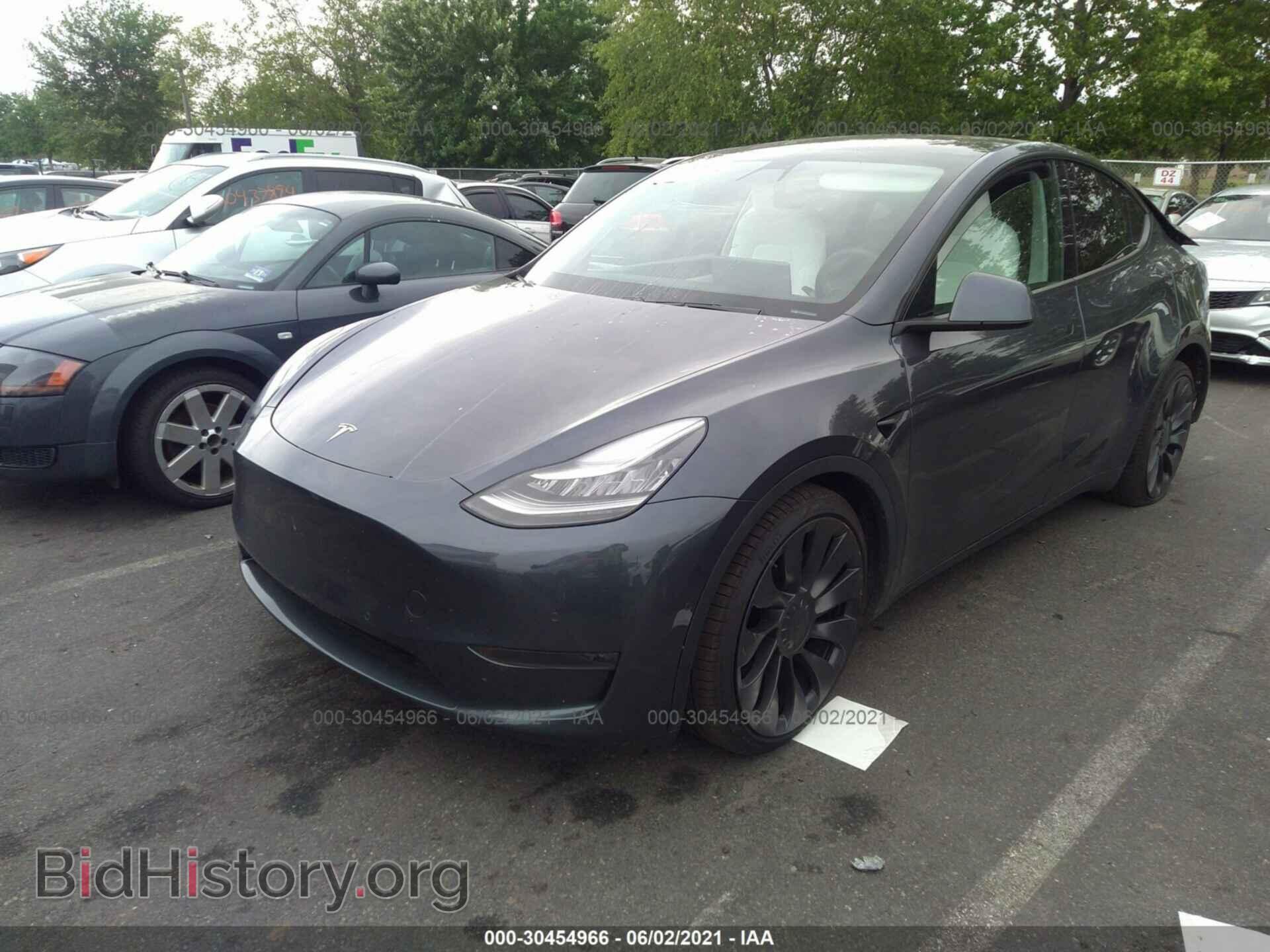 2020 TESLA MODEL Y - VIN: 5YJYGDEF0LF046856 - Photo 2