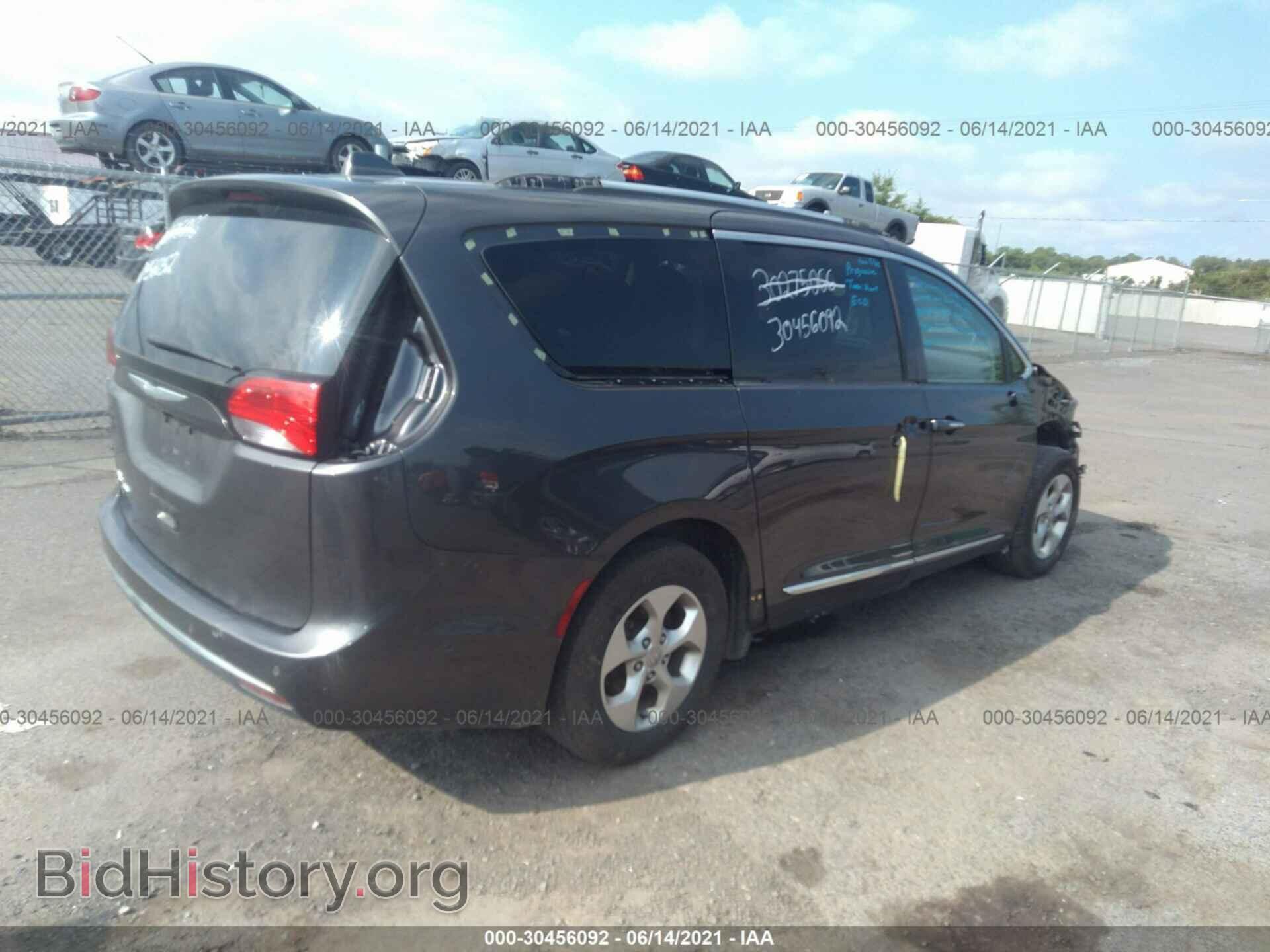 2017 CHRYSLER PACIFICA - VIN: 2C4RC1EG0HR833518 - Фото 4