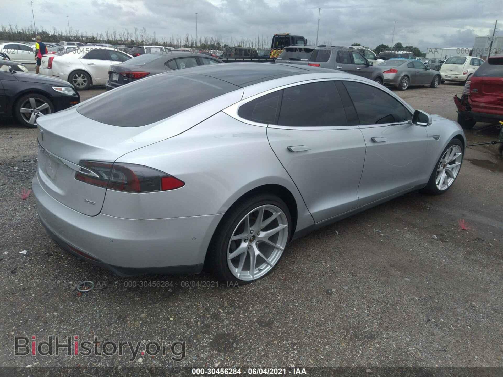 2016 TESLA MODEL S - VIN: 5YJSA1E23GF132588 - Фото 4