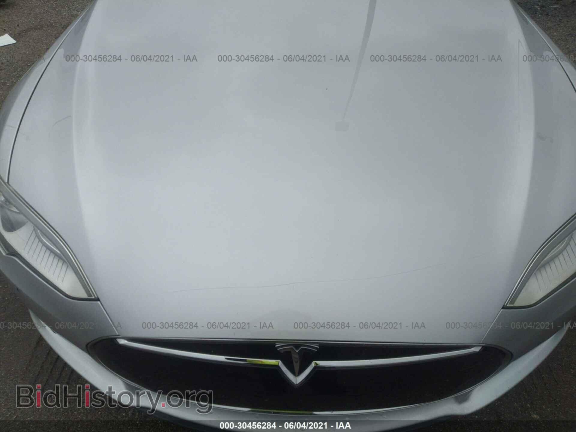 2016 TESLA MODEL S - VIN: 5YJSA1E23GF132588 - Фото 10