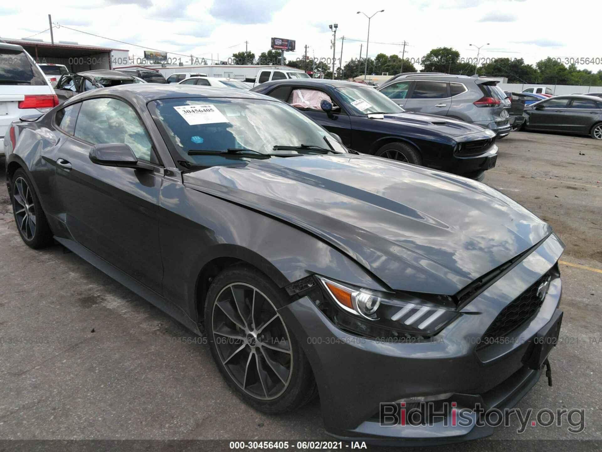 Photo 1FA6P8TH1G5235872 - FORD MUSTANG 2016
