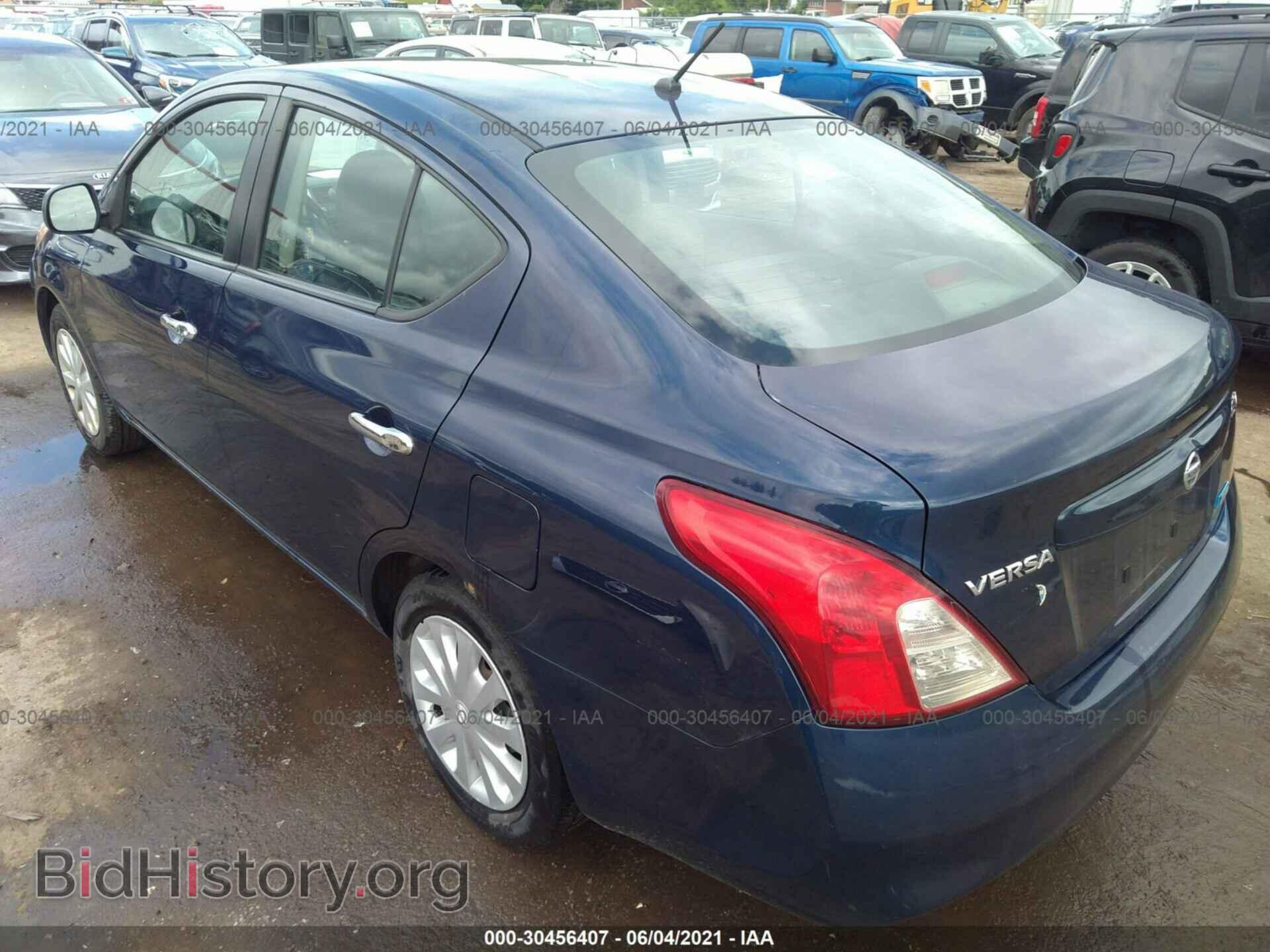 2012 NISSAN VERSA - VIN: 3N1CN7AP8CL811820 - Фото 3
