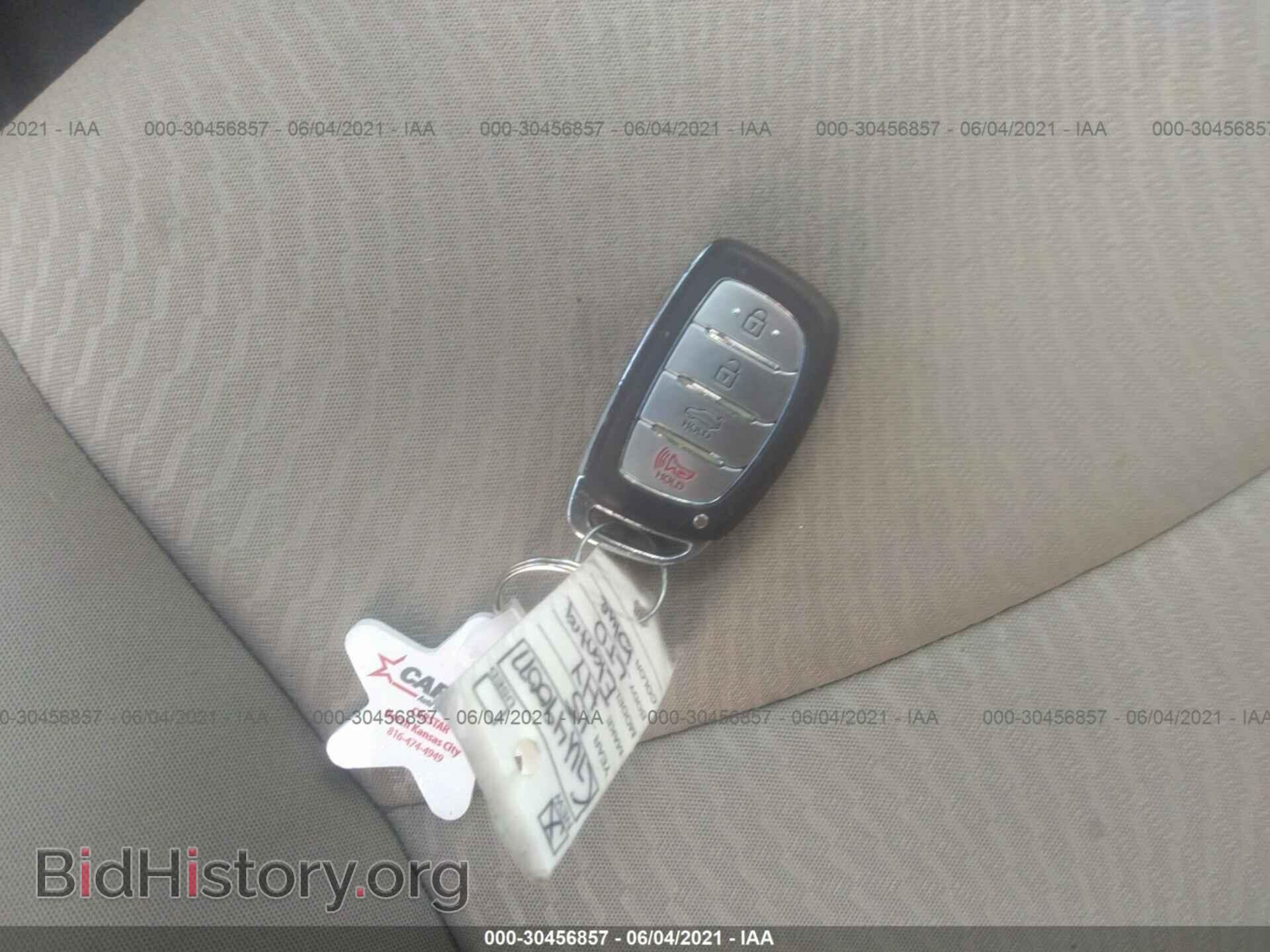 2016 HYUNDAI ELANTRA - VIN: KMHDH4AE2GU490077 - Фото 11