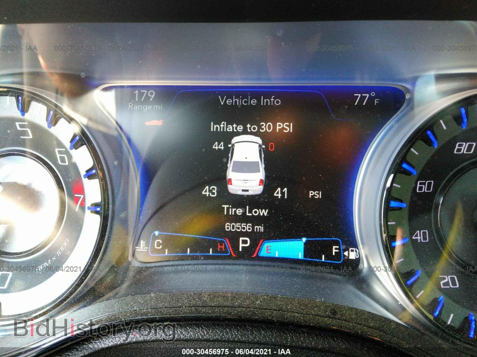 2017 CHRYSLER 300 - VIN: 2C3CCAGG7HH591890 - Photo 7