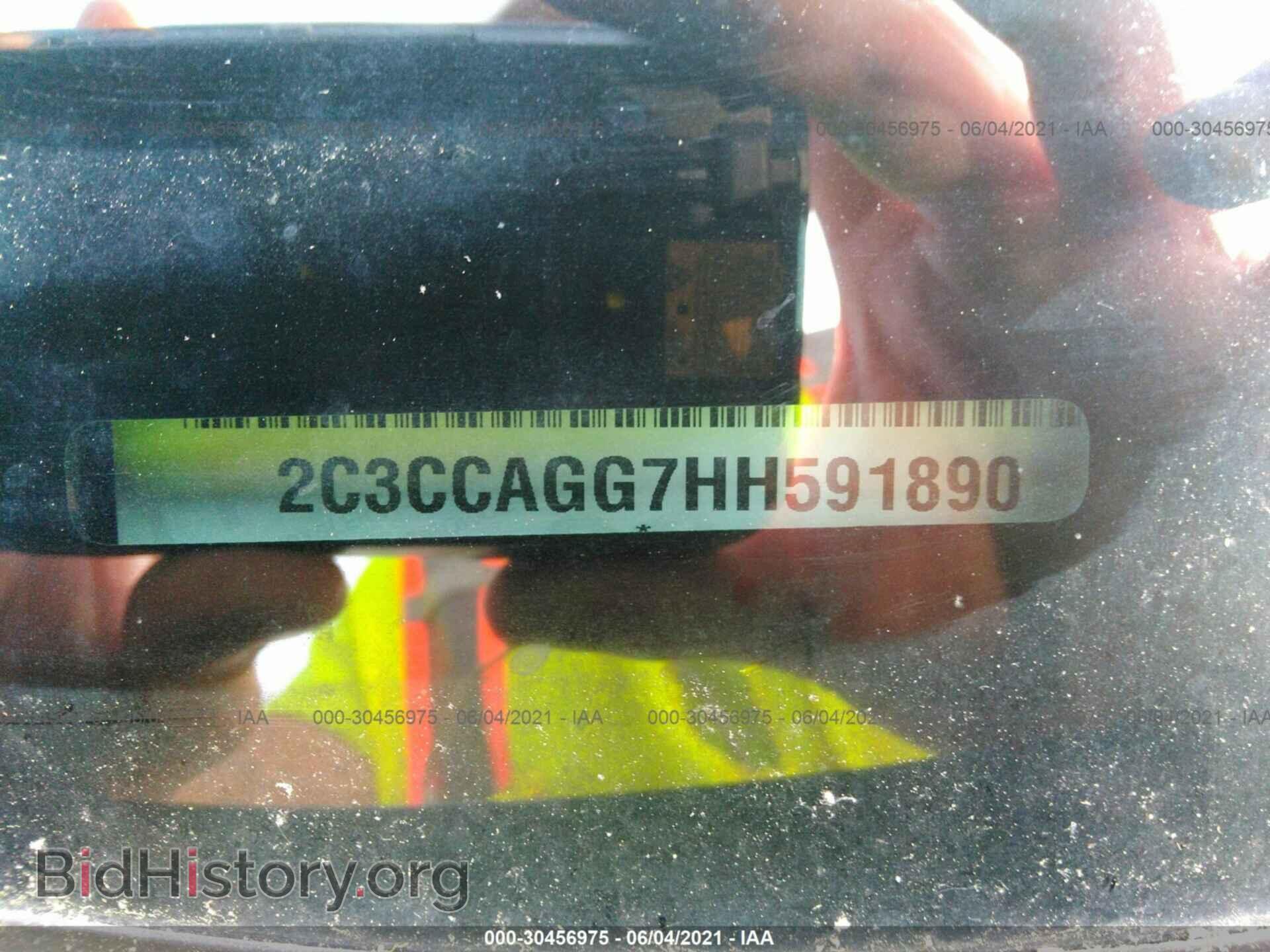 2017 CHRYSLER 300 - VIN: 2C3CCAGG7HH591890 - Photo 9