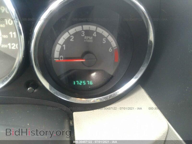 2011 Dodge CALIBER (VIN 1B3CB3HA7BD120896) — photo 7 of 12
