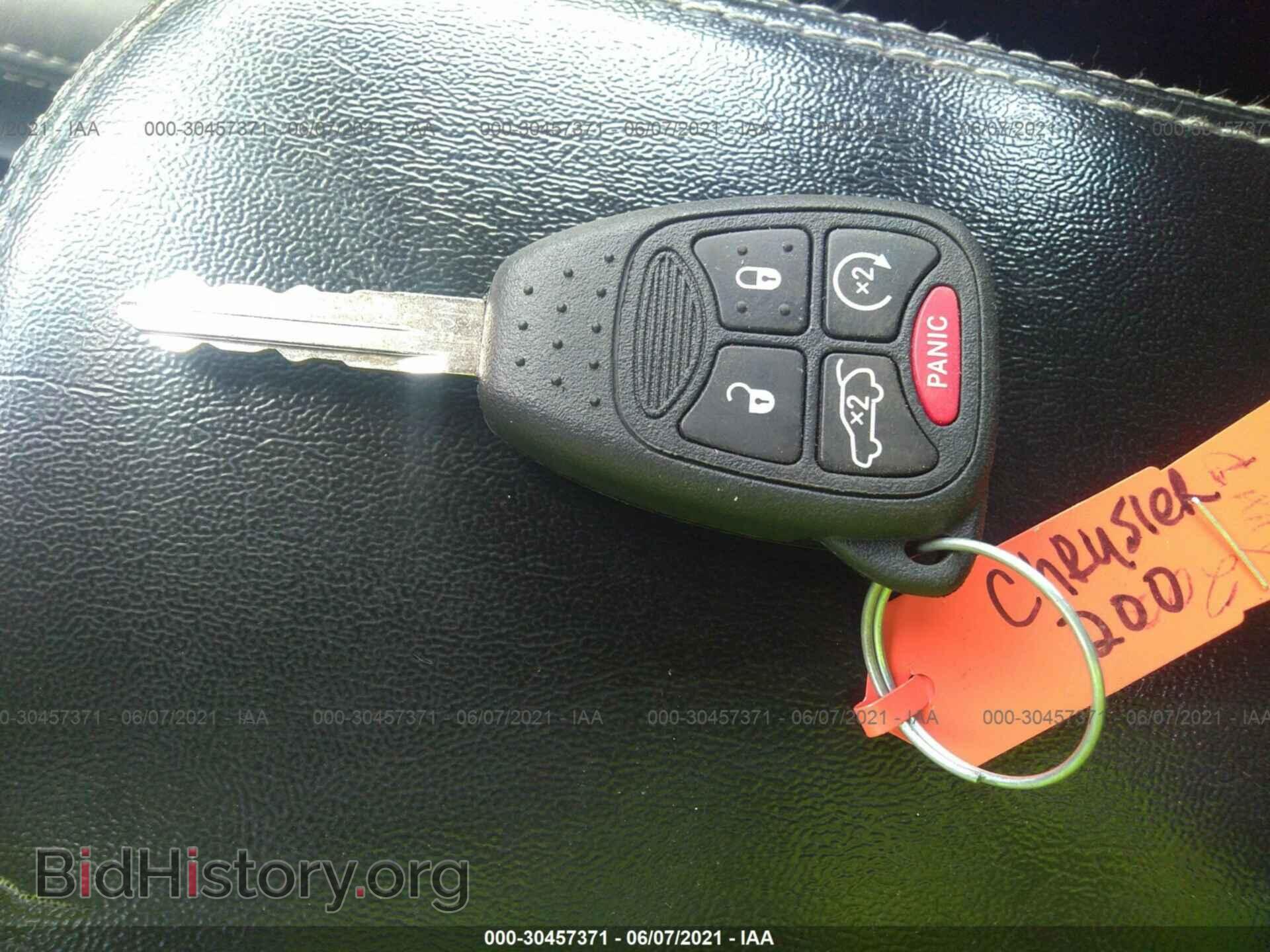 2013 CHRYSLER 200 - VIN: 1C3CCBCG7DN633469 - Фото 11