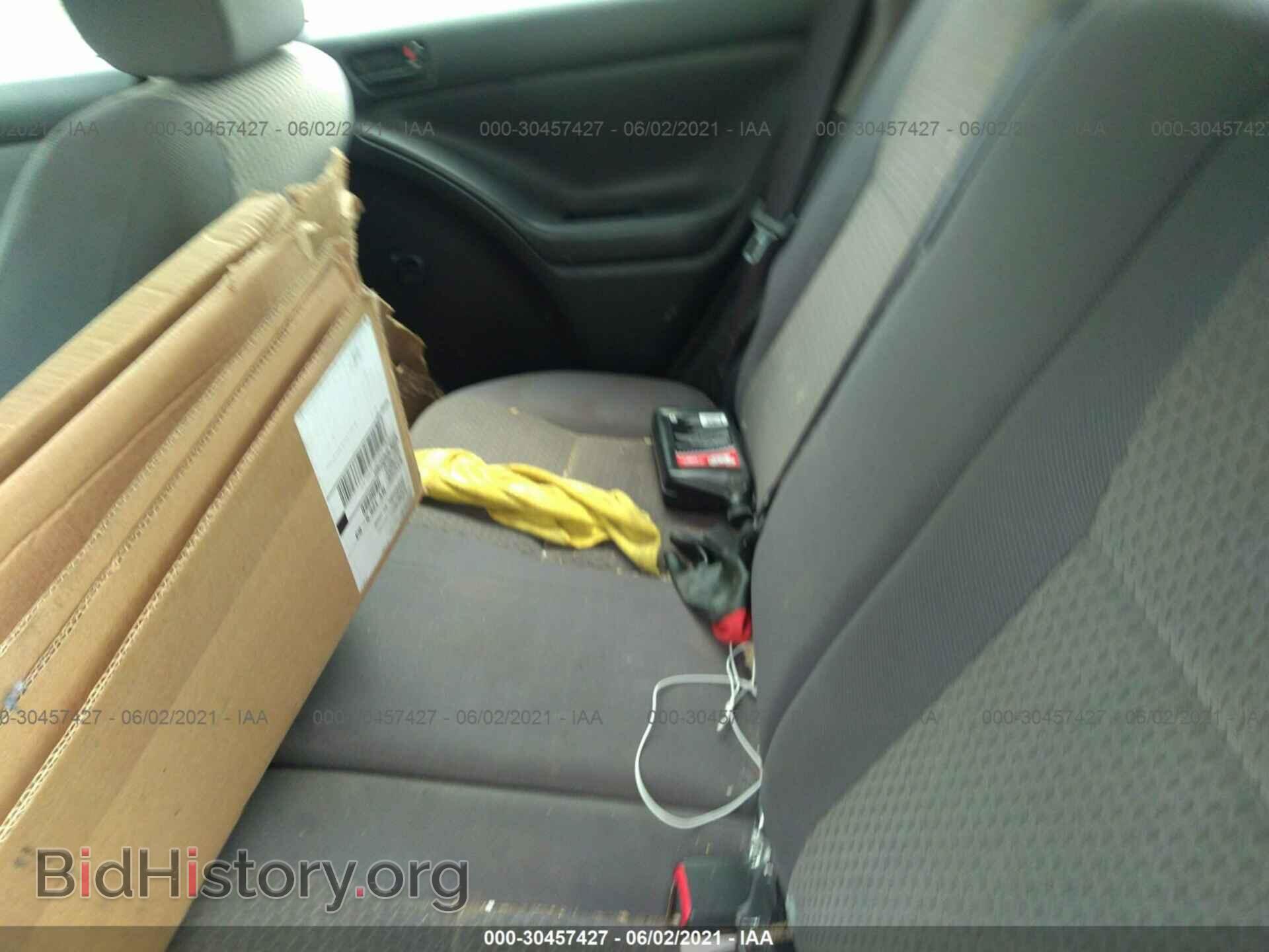 2006 TOYOTA MATRIX - VIN: 2T1LR32E36C558694 - Фото 8