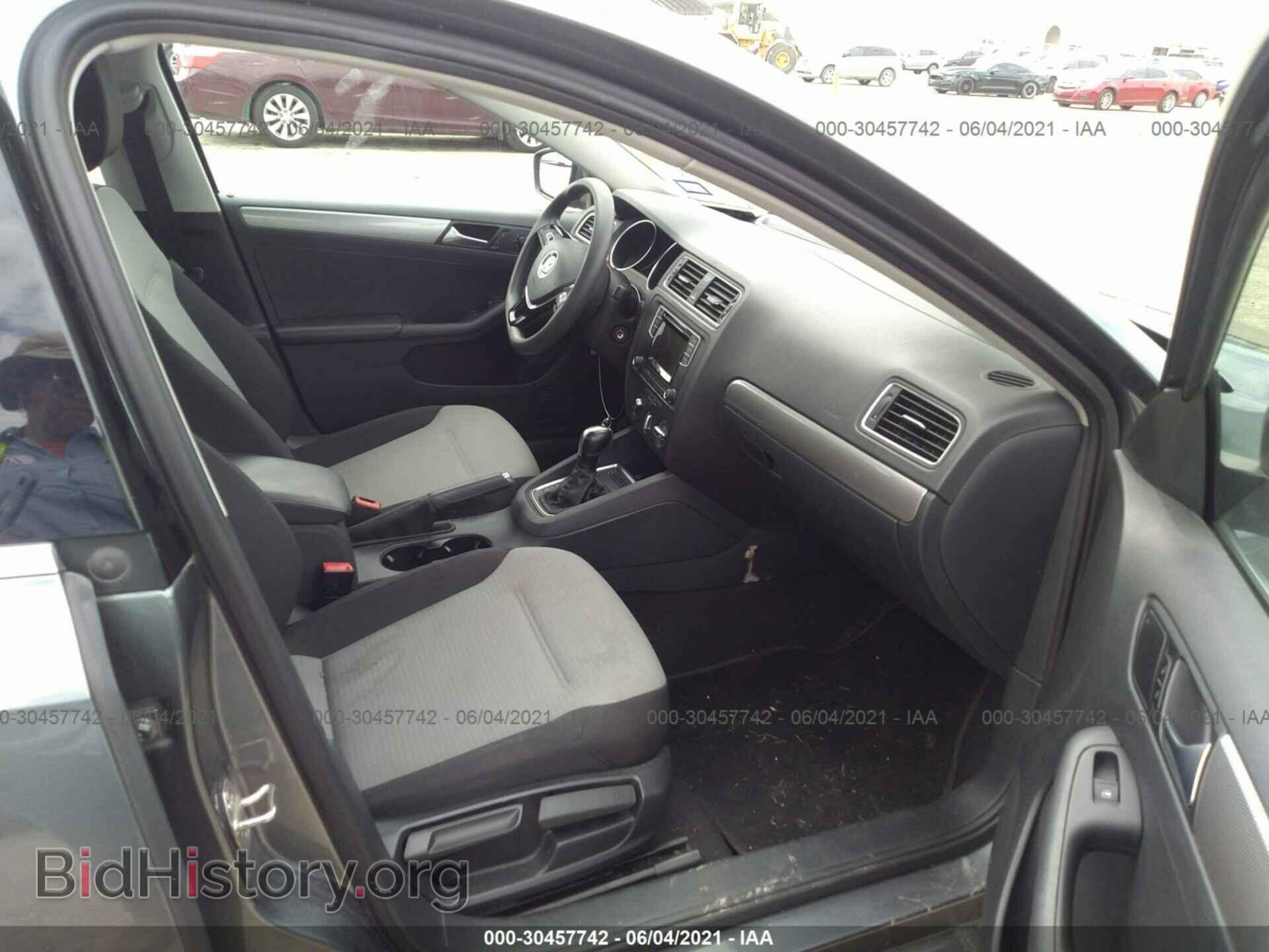 2017 VOLKSWAGEN JETTA - VIN: 3VW2B7AJ0HM201745 - Фото 5