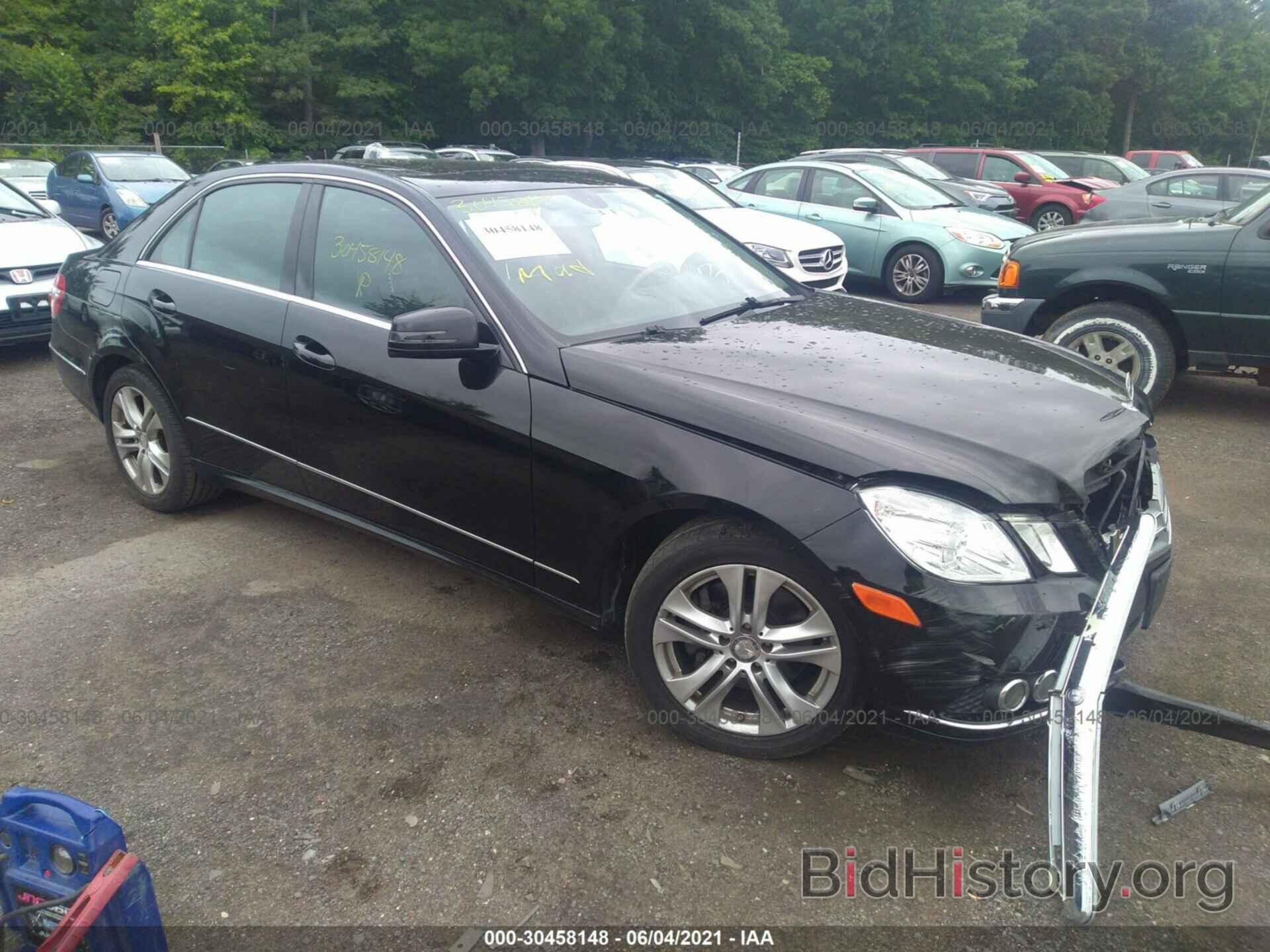 Photo WDDHF8HB7AA203376 - MERCEDES-BENZ E-CLASS 2010