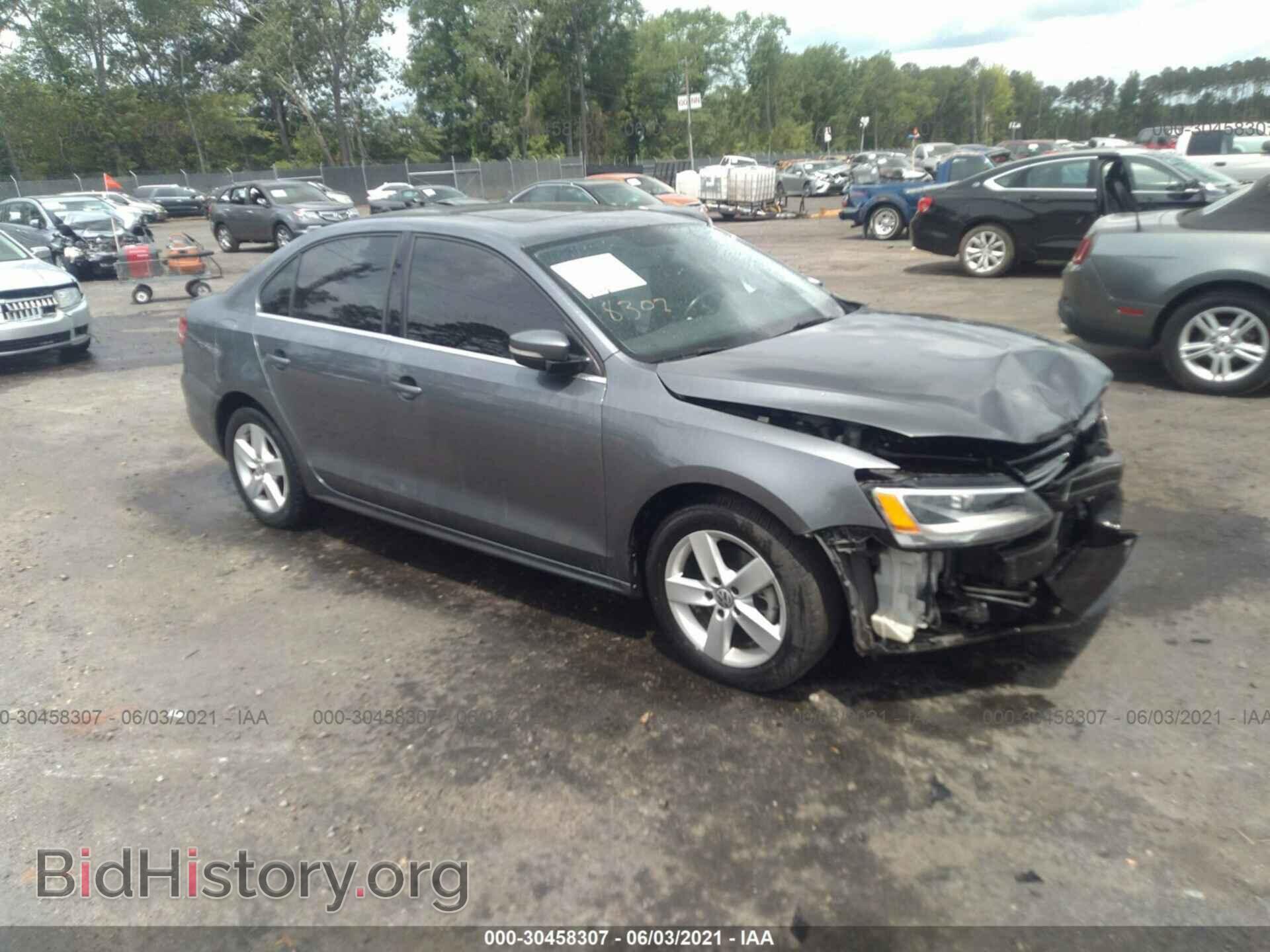 Photo 3VWLL7AJ4EM374875 - VOLKSWAGEN JETTA SEDAN 2014