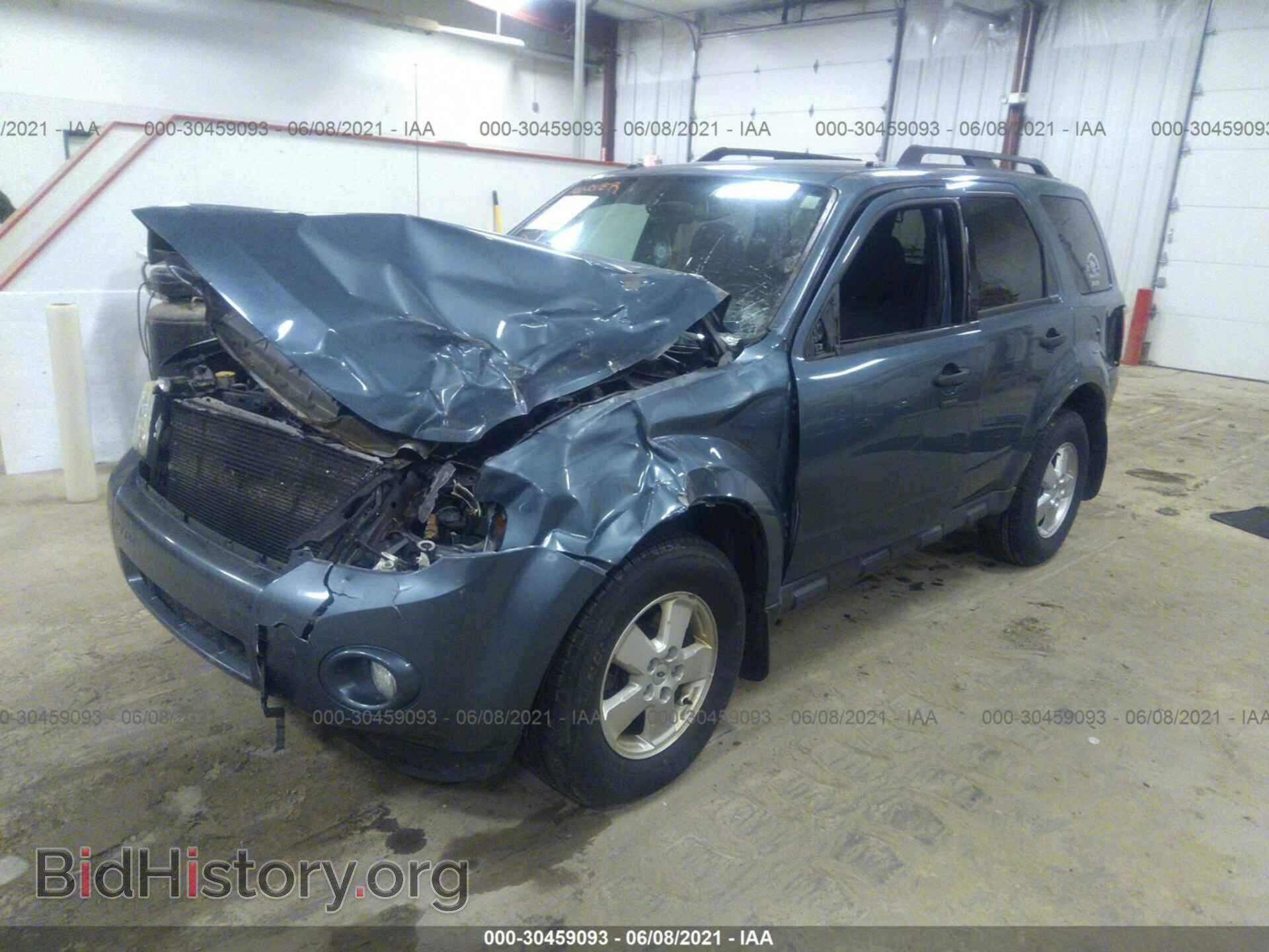 2011 FORD ESCAPE - VIN: 1FMCU0D79BKB97536 - Photo 2