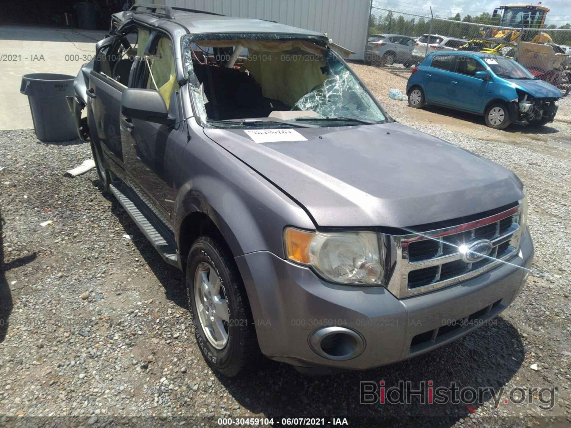 Photo 1FMCU02Z08KA04302 - FORD ESCAPE 2008